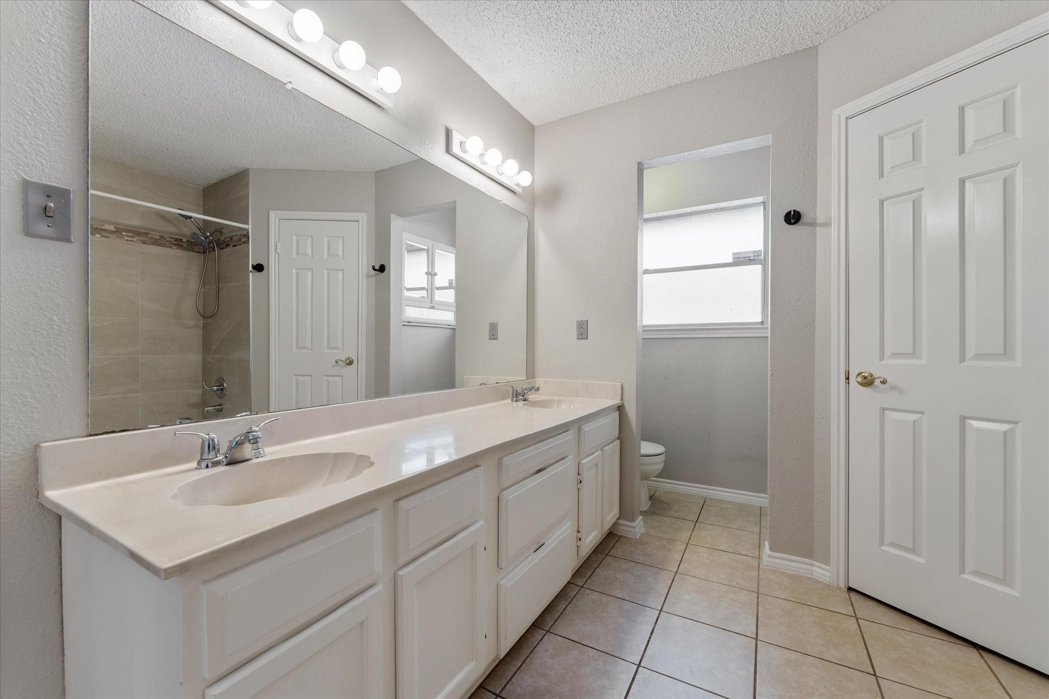 4311 Piney Creek Lane Property Photo 15