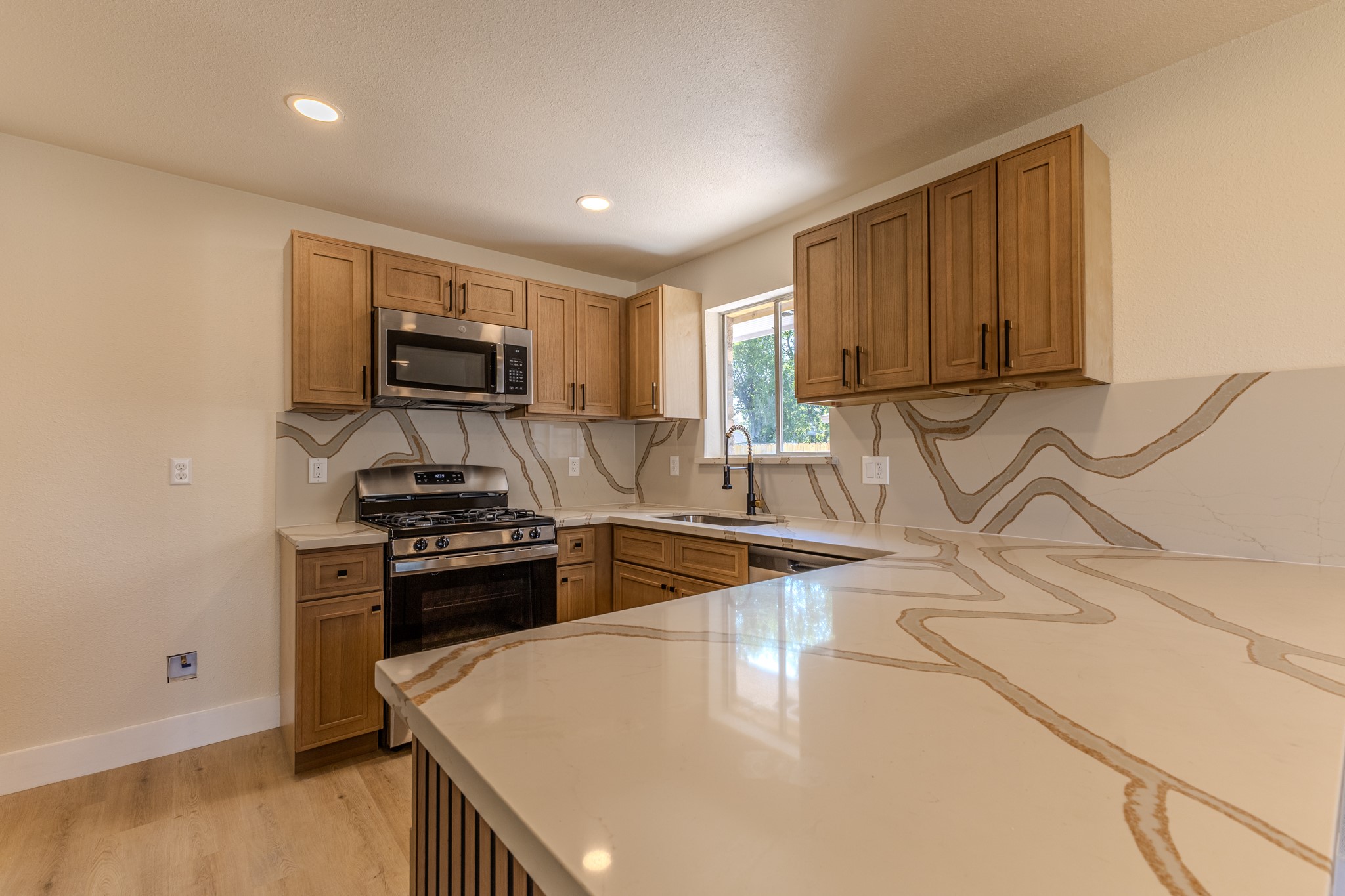 1907 Bunzel St Property Photo 14