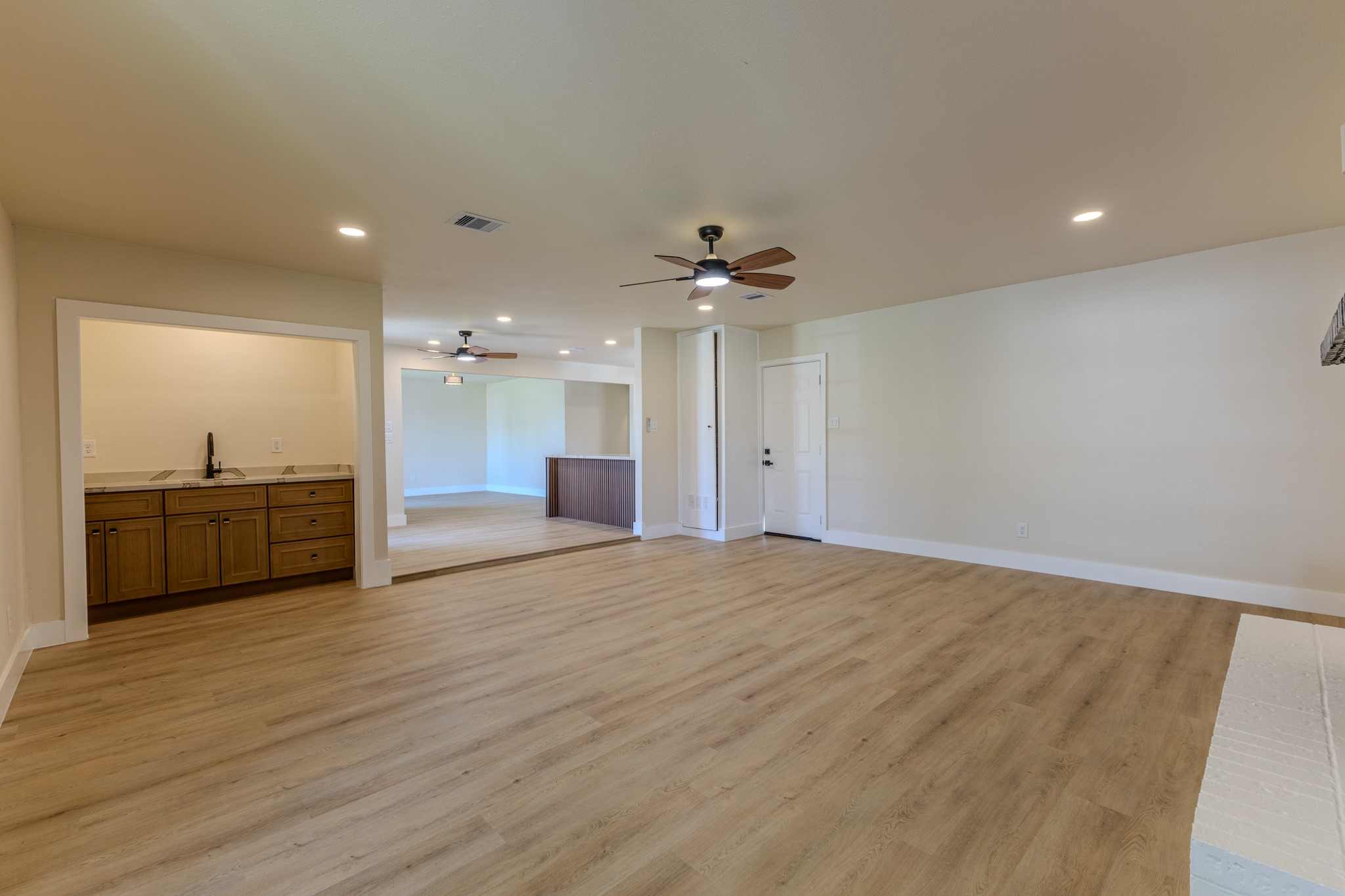 1907 Bunzel St Property Photo 21