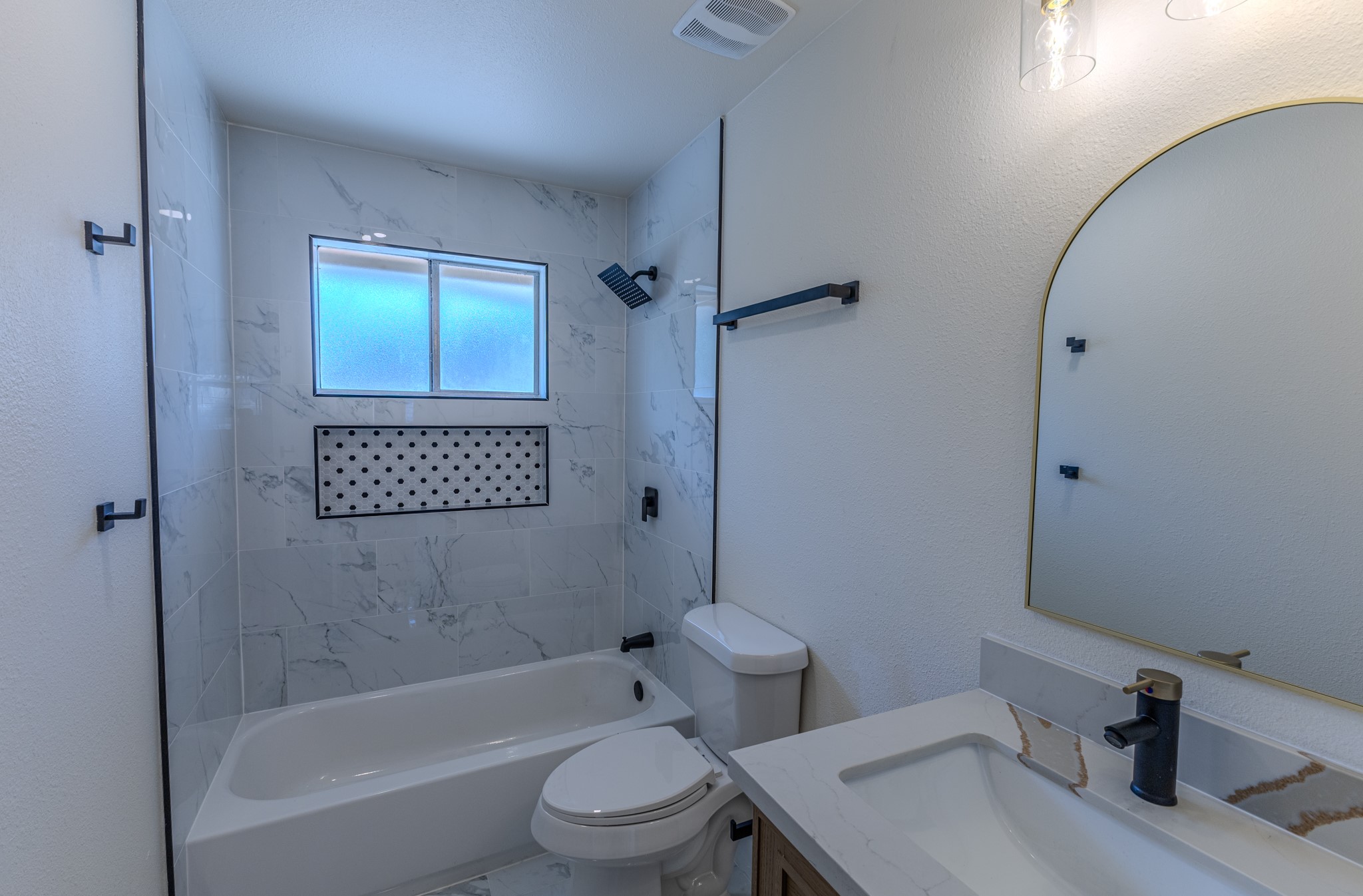 1907 Bunzel St Property Photo 26