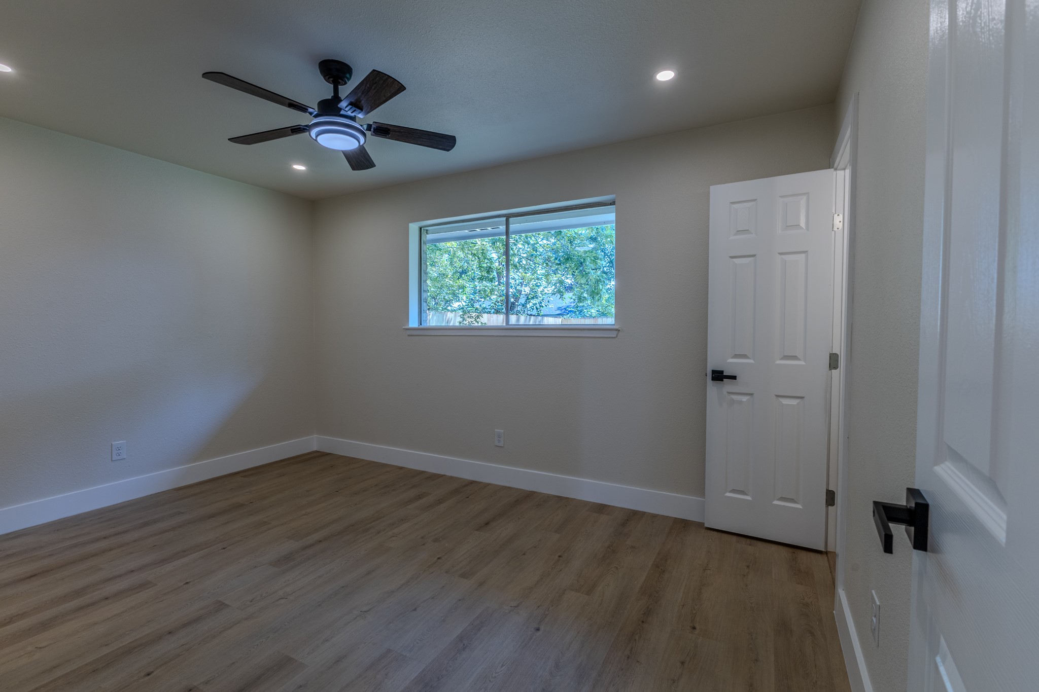 1907 Bunzel St Property Photo 29