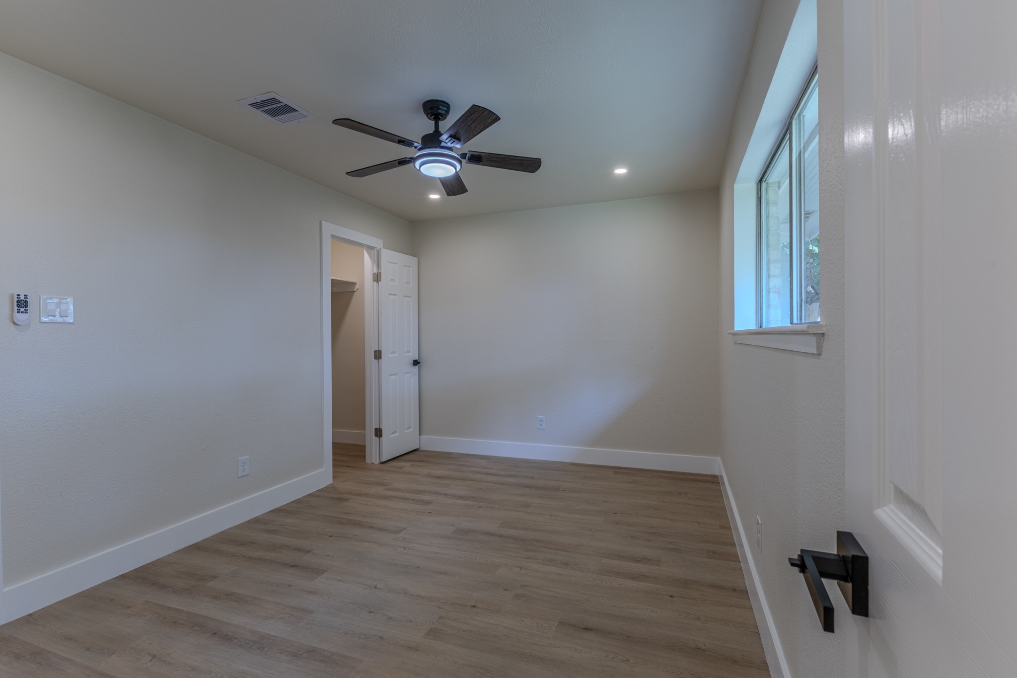 1907 Bunzel St Property Photo 30