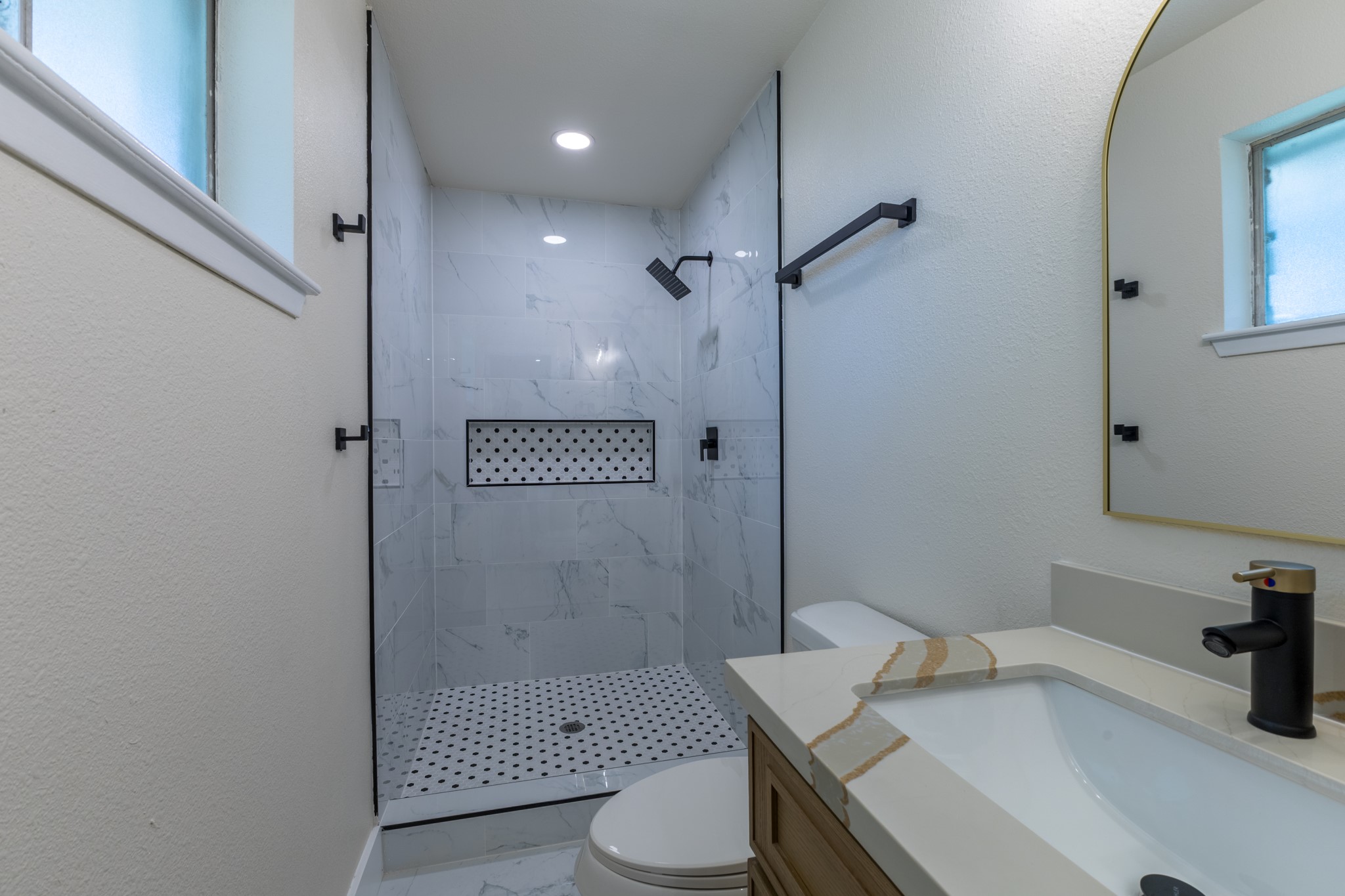 1907 Bunzel St Property Photo 32