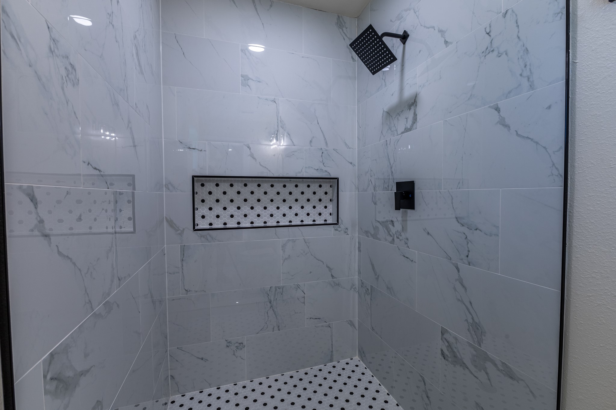 1907 Bunzel St Property Photo 33