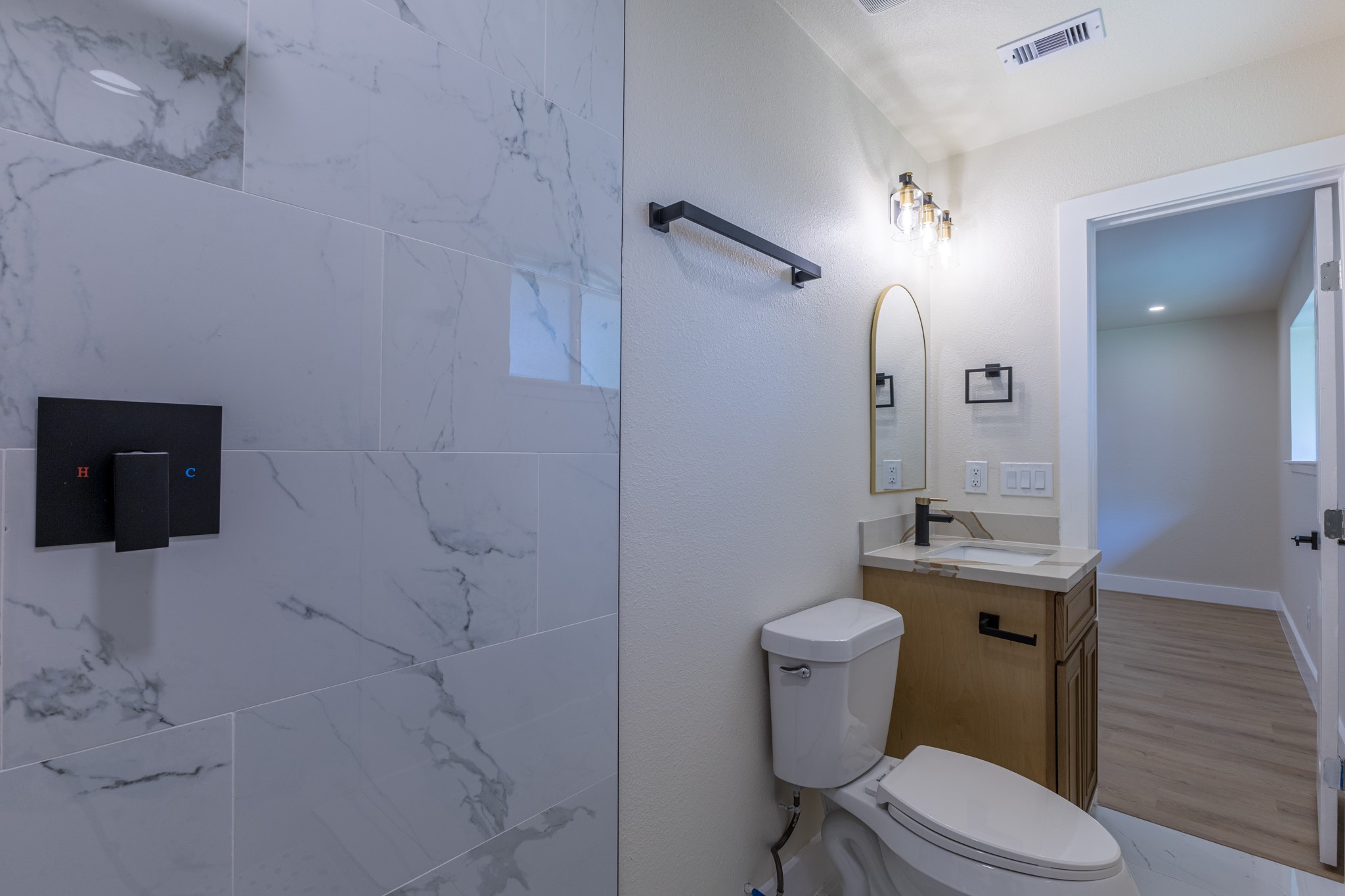 1907 Bunzel St Property Photo 34