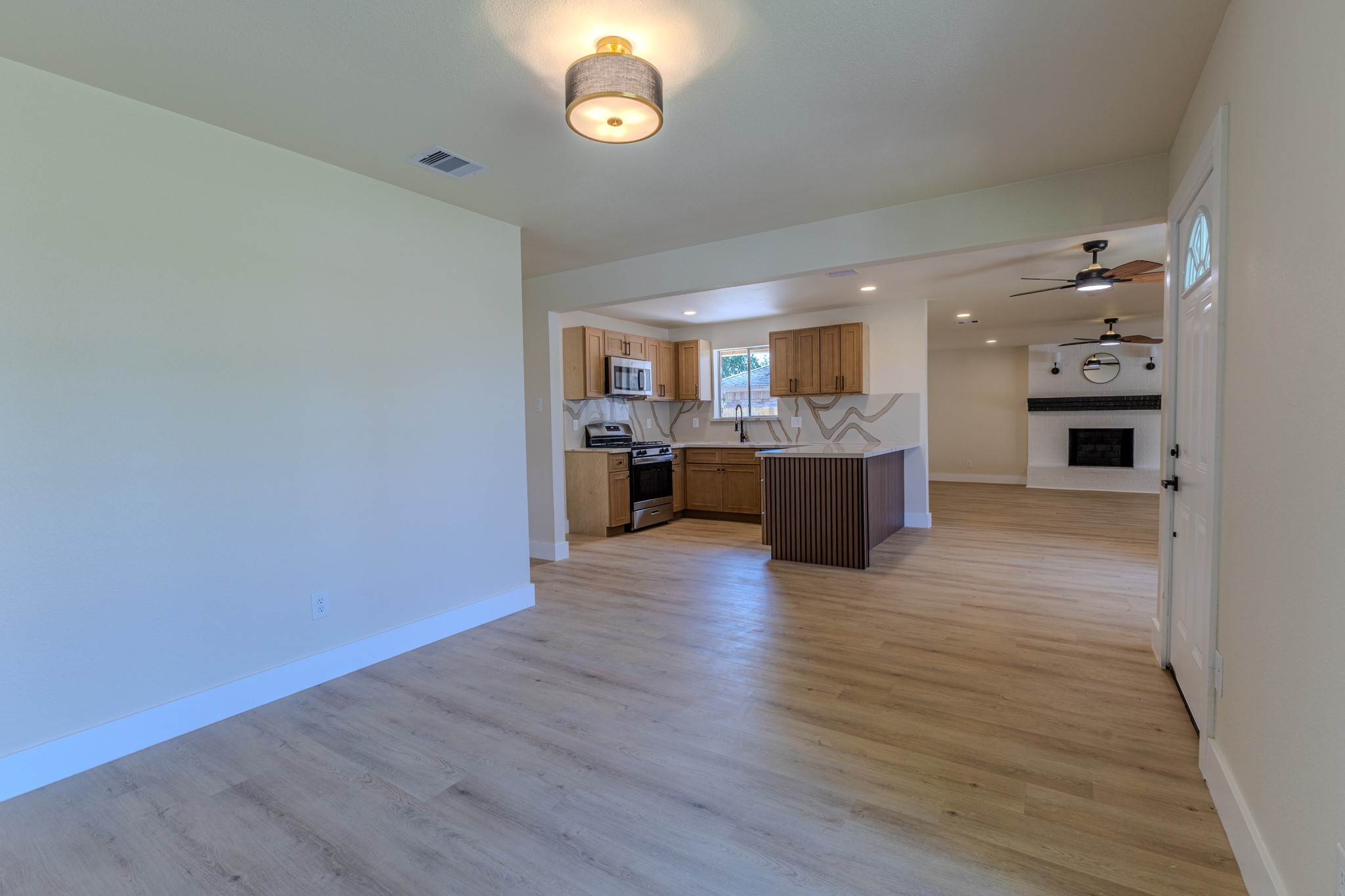 1907 Bunzel St Property Photo 35