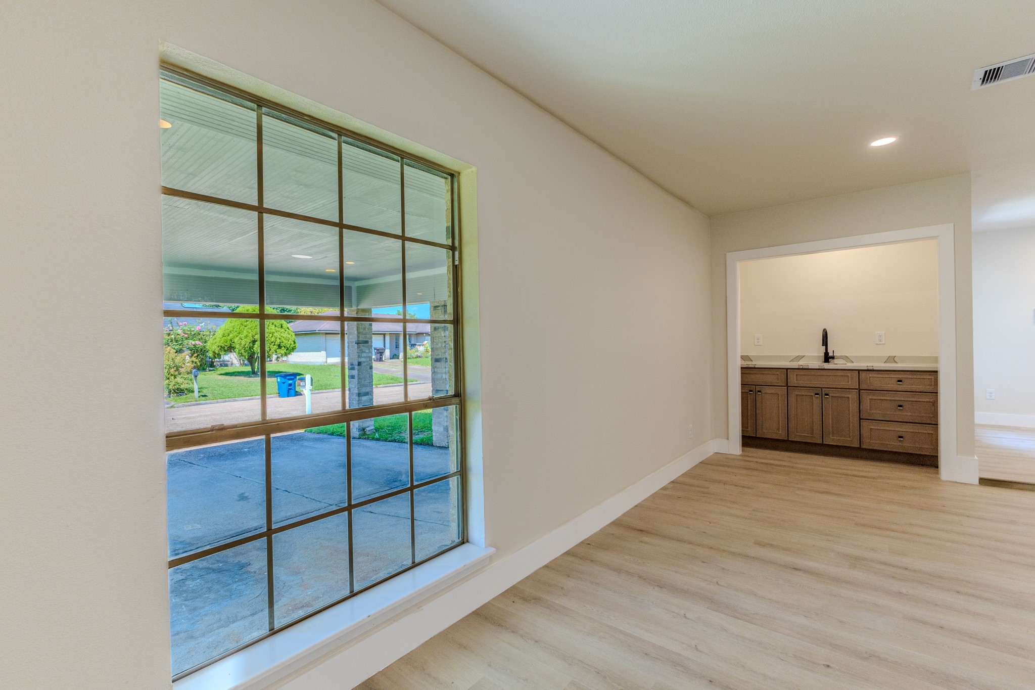 1907 Bunzel St Property Photo 37