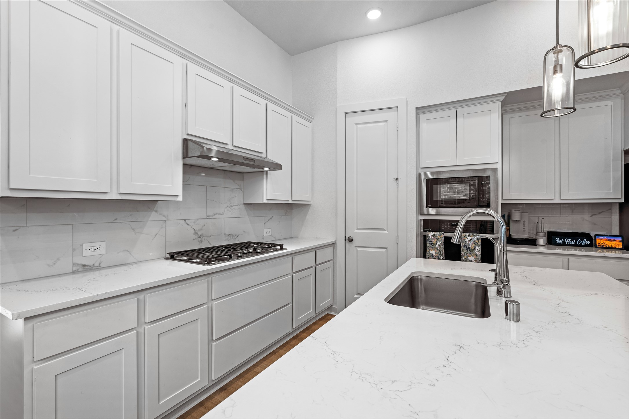 7478 Cattail Falls Lane Property Photo 13