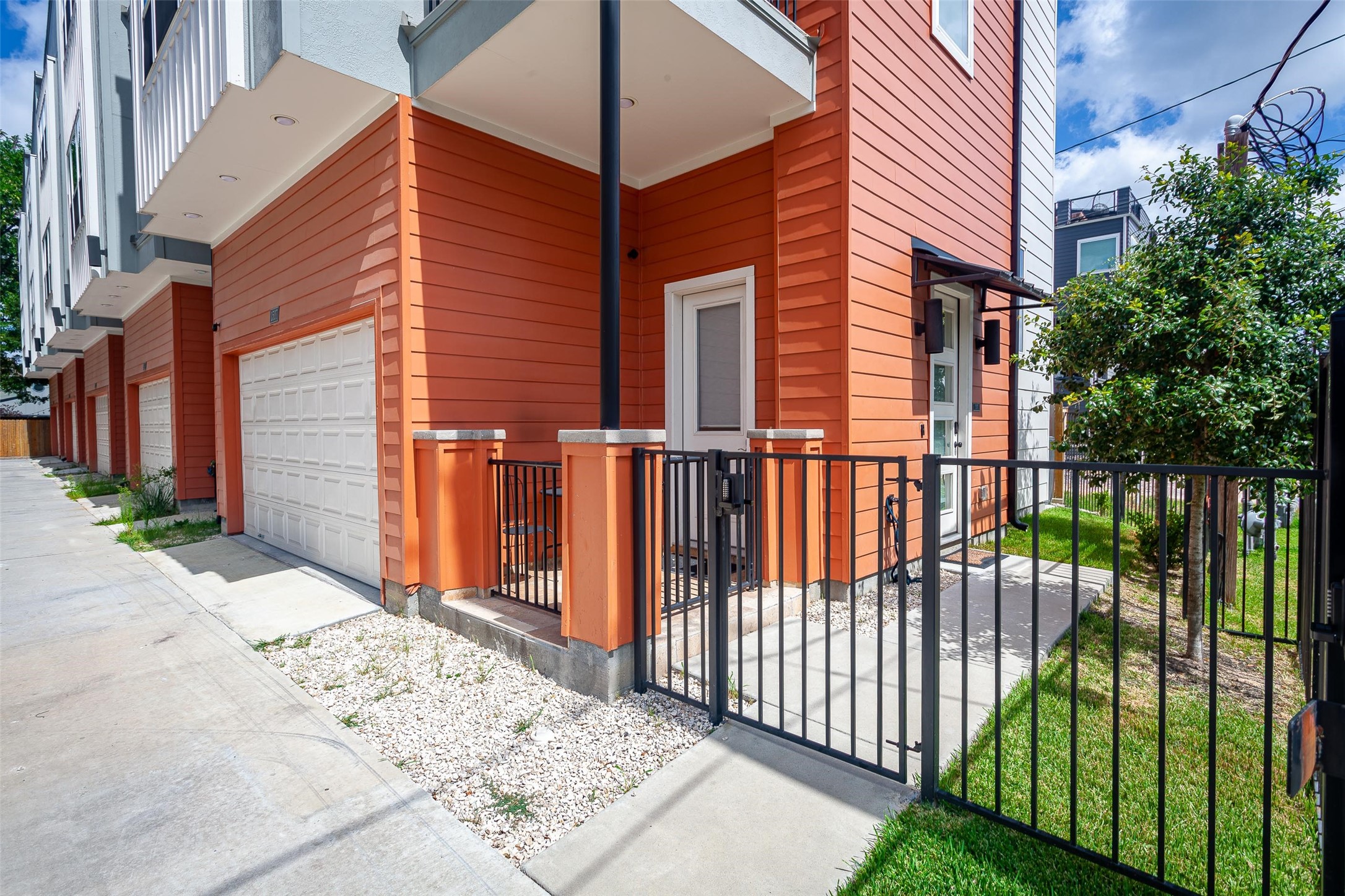 1507 Hickory Street Property Photo 5