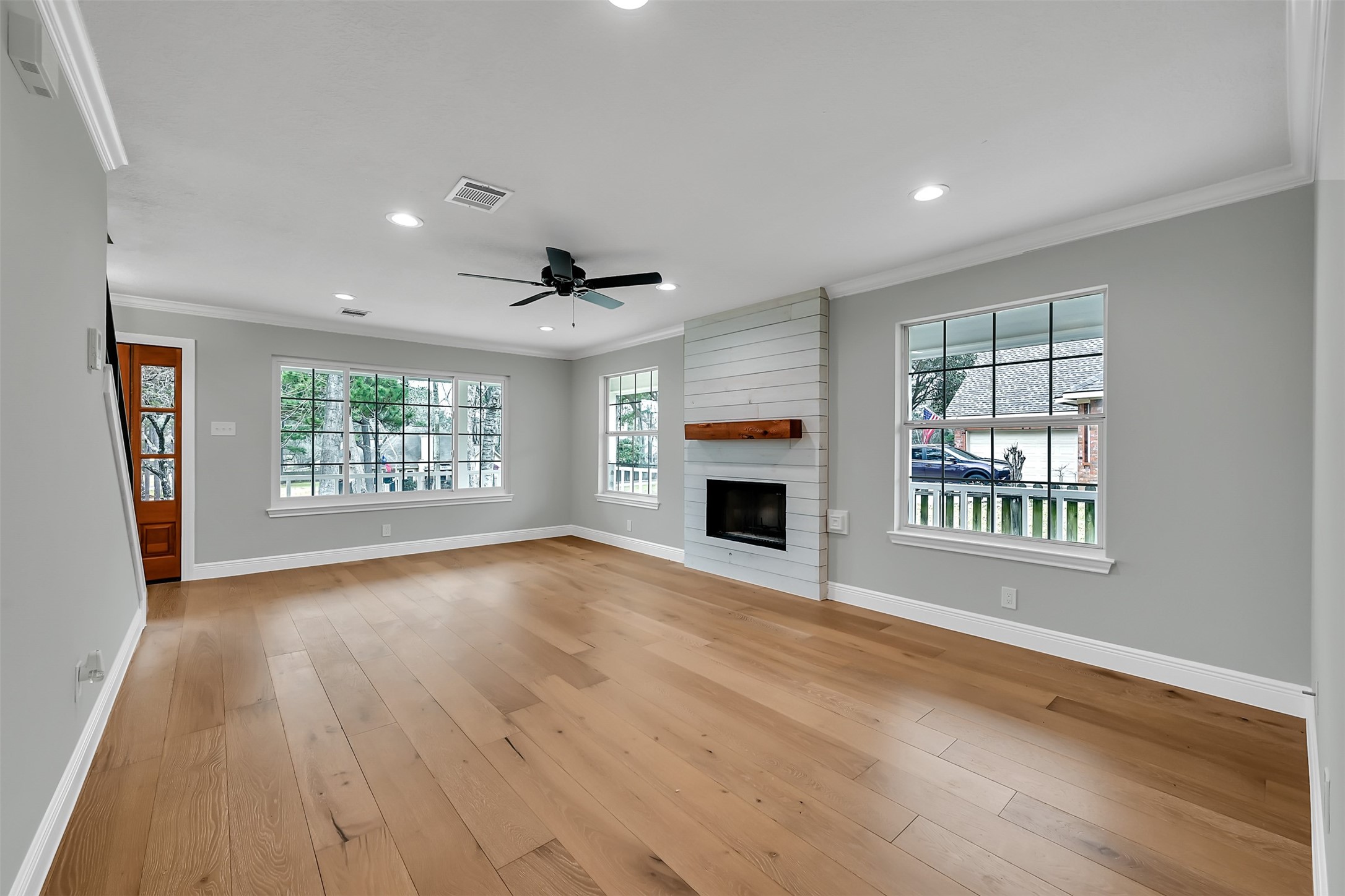 12744 Point Aquarius Boulevard Property Photo 10