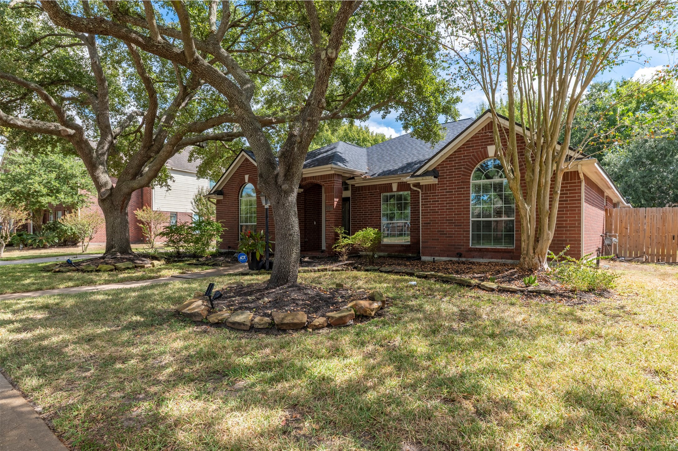 15210 Vista Heights Drive Property Photo 6