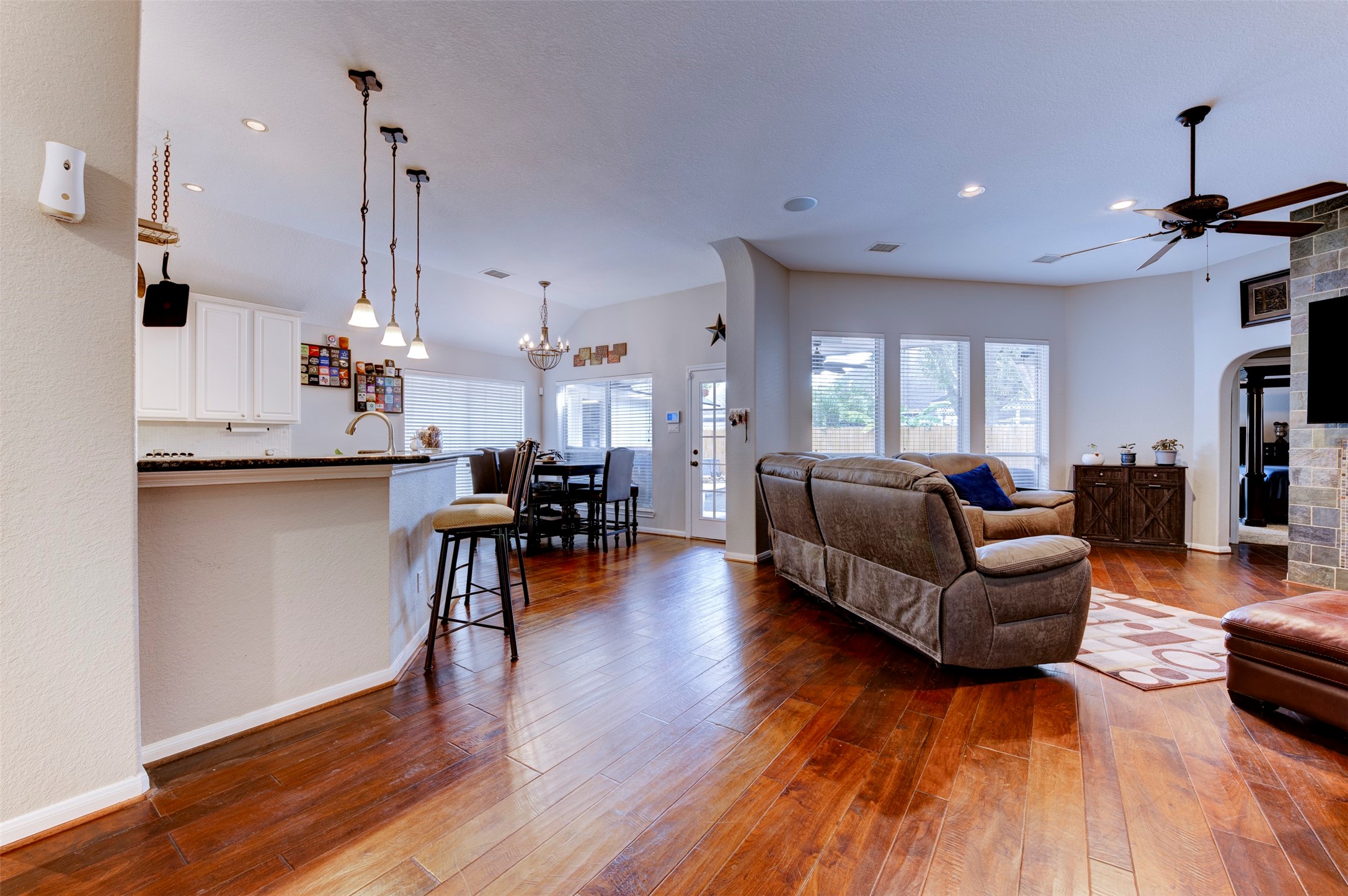 15210 Vista Heights Drive Property Photo 14
