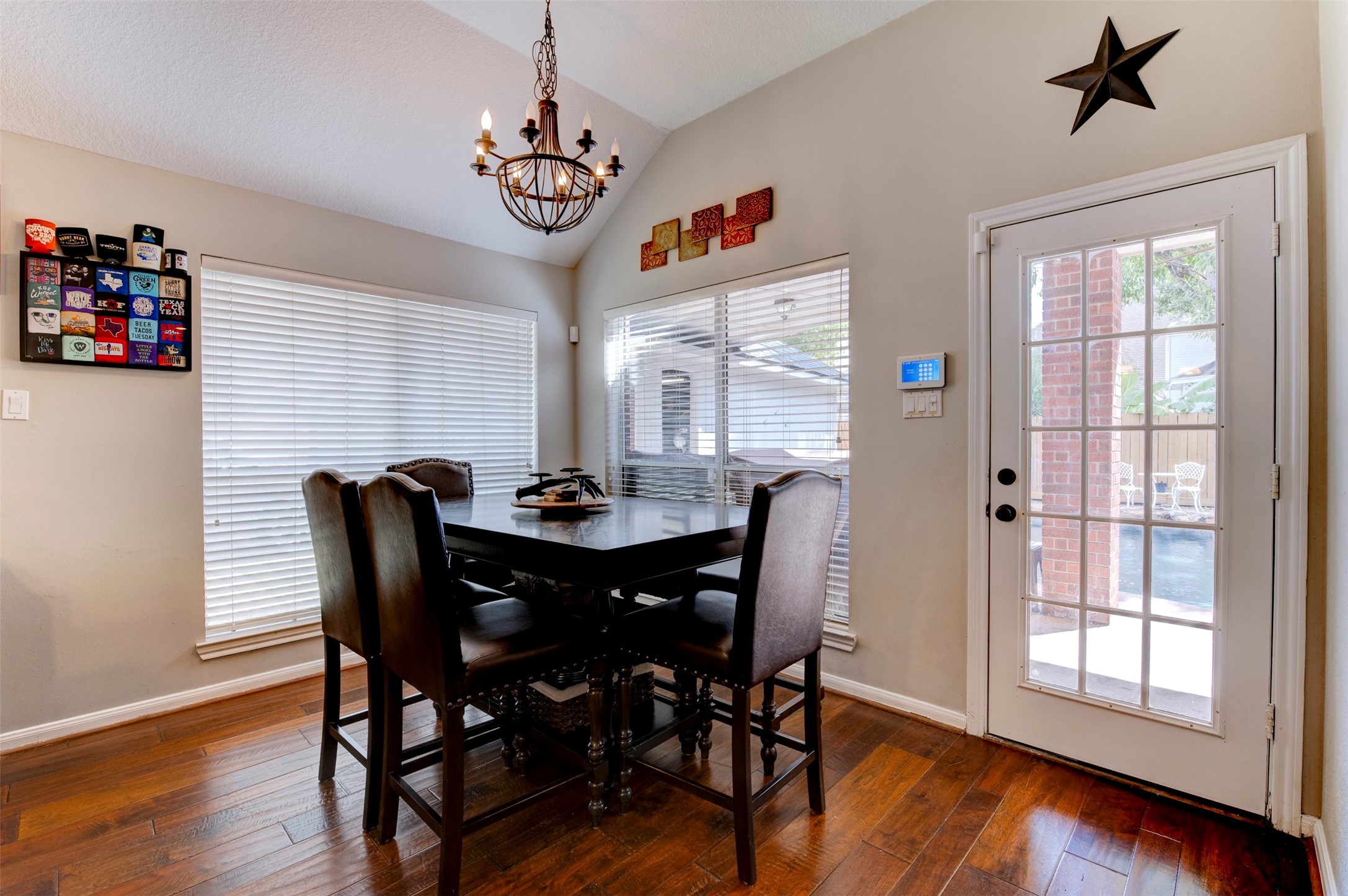 15210 Vista Heights Drive Property Photo 20