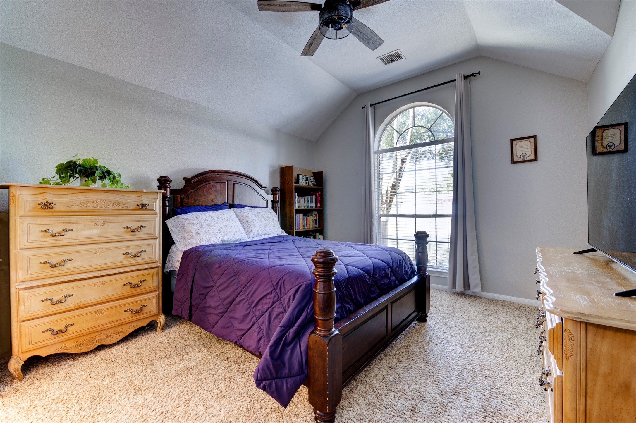 15210 Vista Heights Drive Property Photo 27