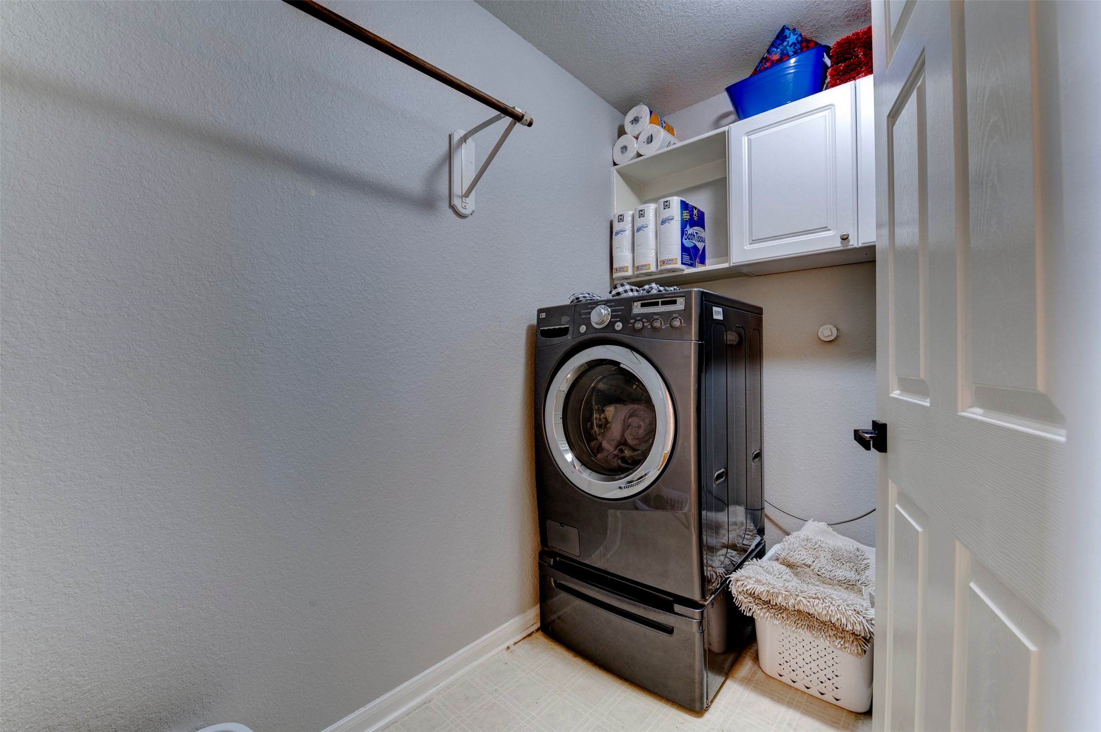 15210 Vista Heights Drive Property Photo 32