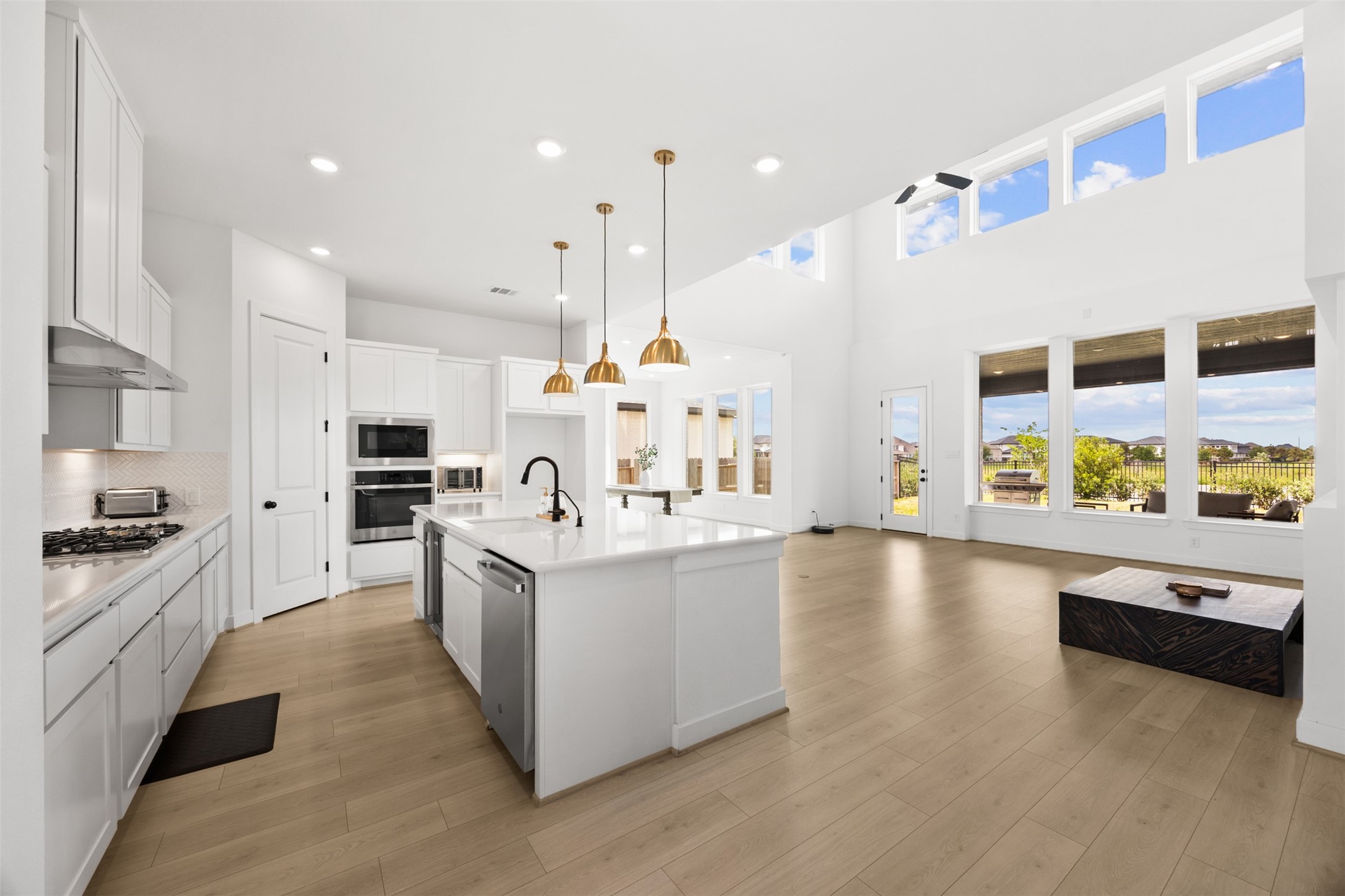 24418 Green Buffalograss Trail Property Photo 8