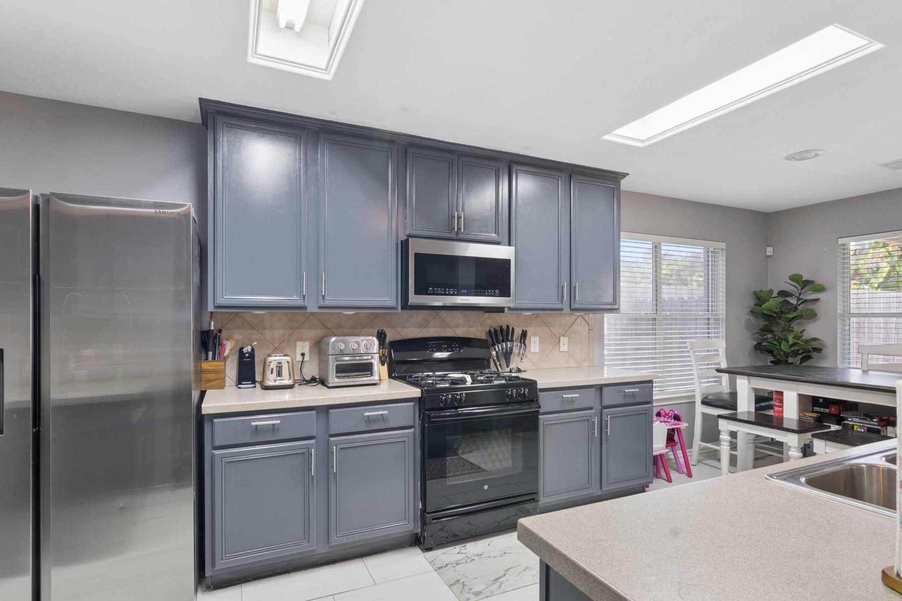 2509 Artesia Drive Property Photo 8