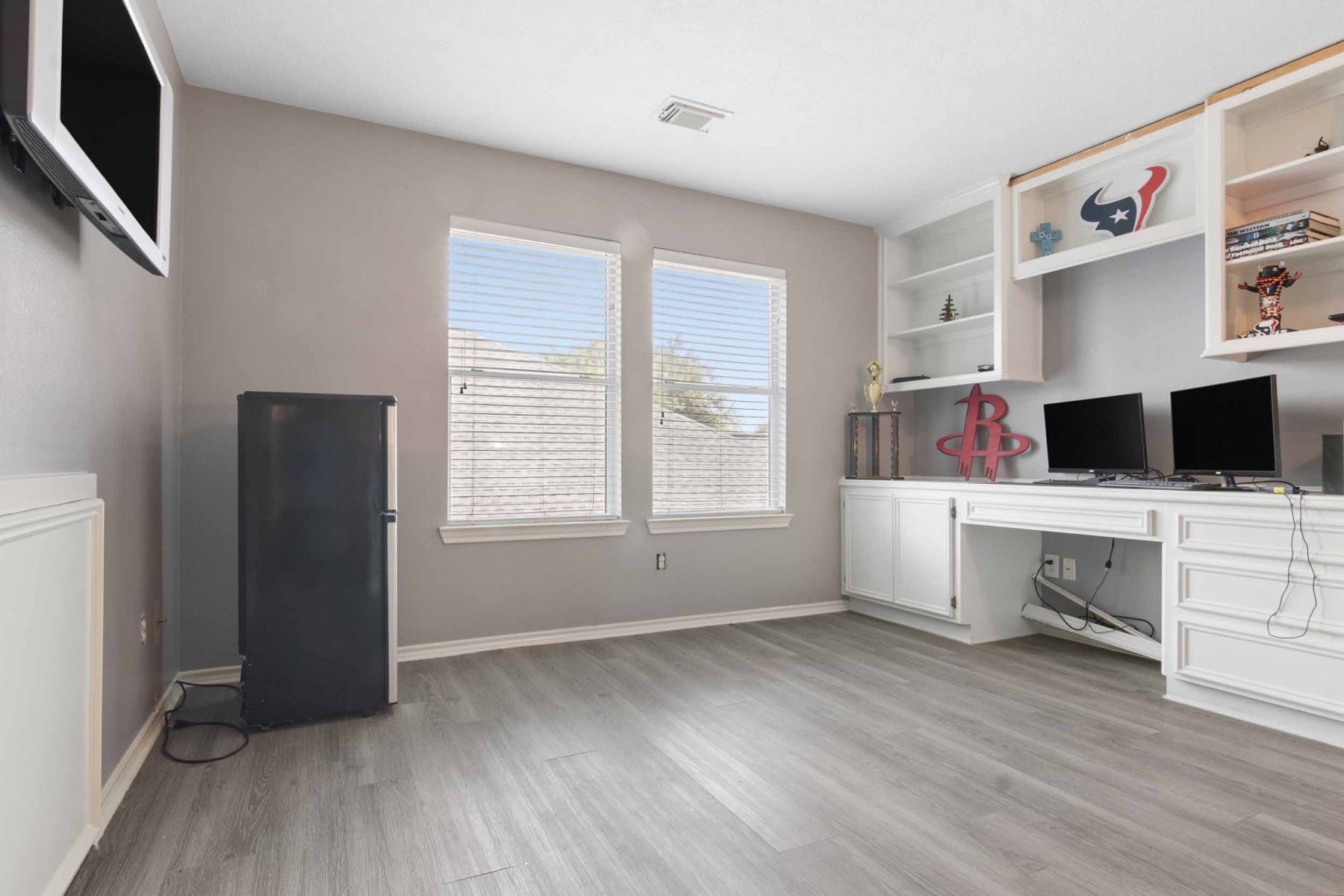 2509 Artesia Drive Property Photo 16