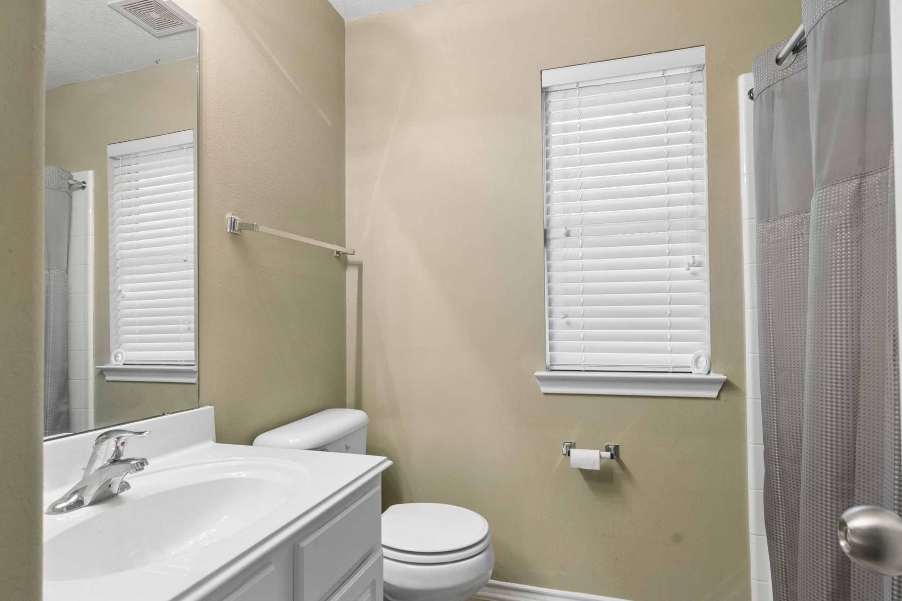 2509 Artesia Drive Property Photo 18