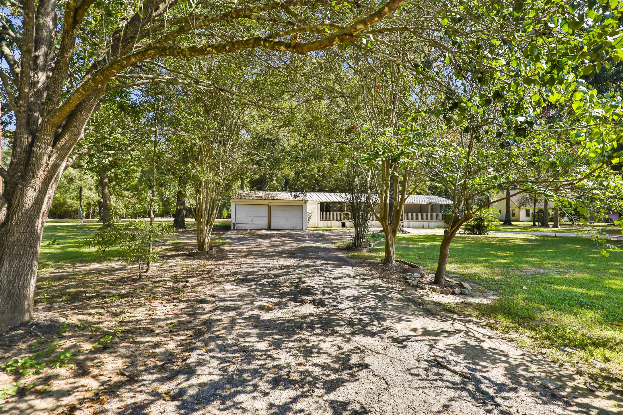750 County Road 6471 Property Photo 1