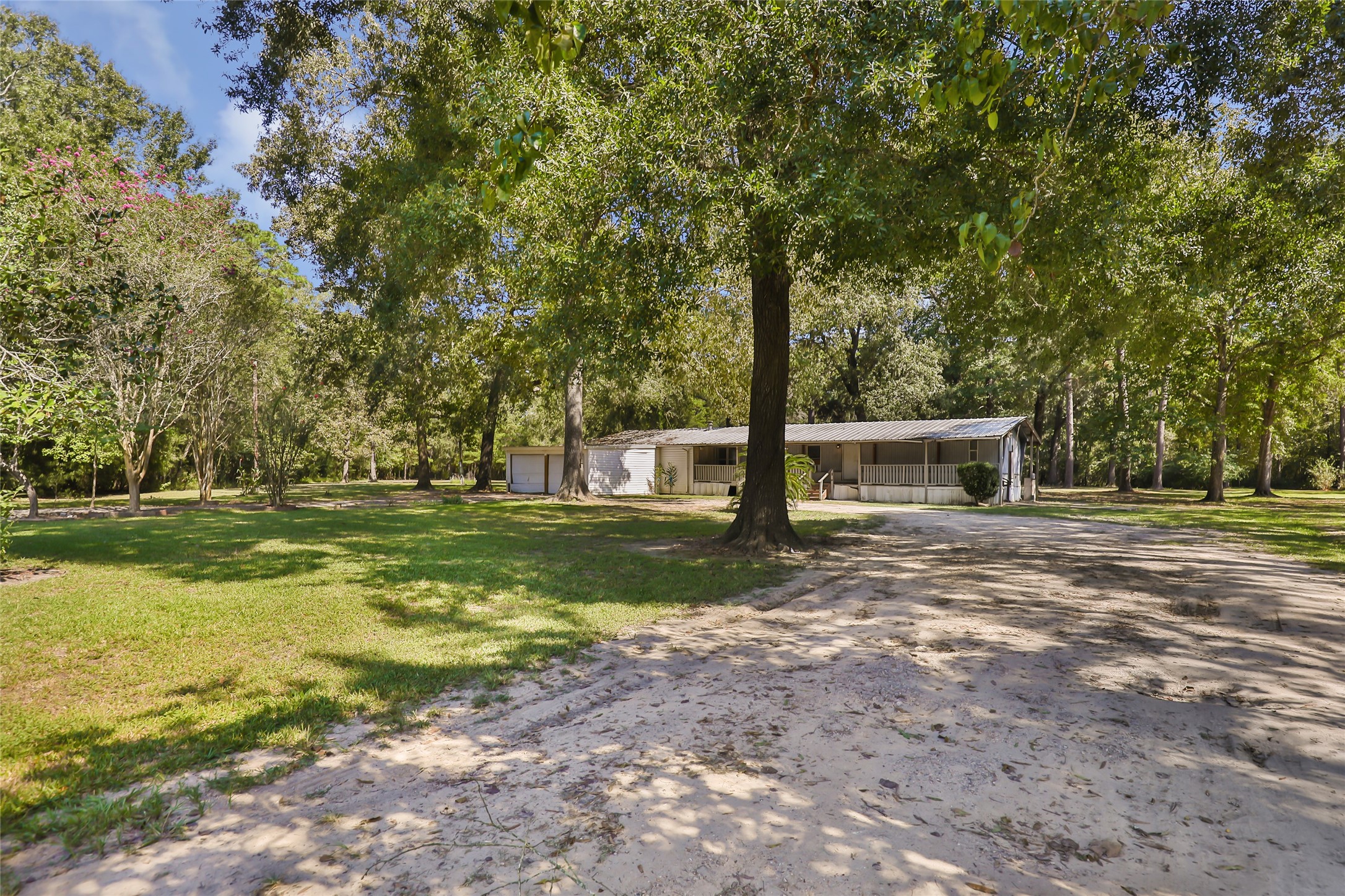 750 County Road 6471 Property Photo 3