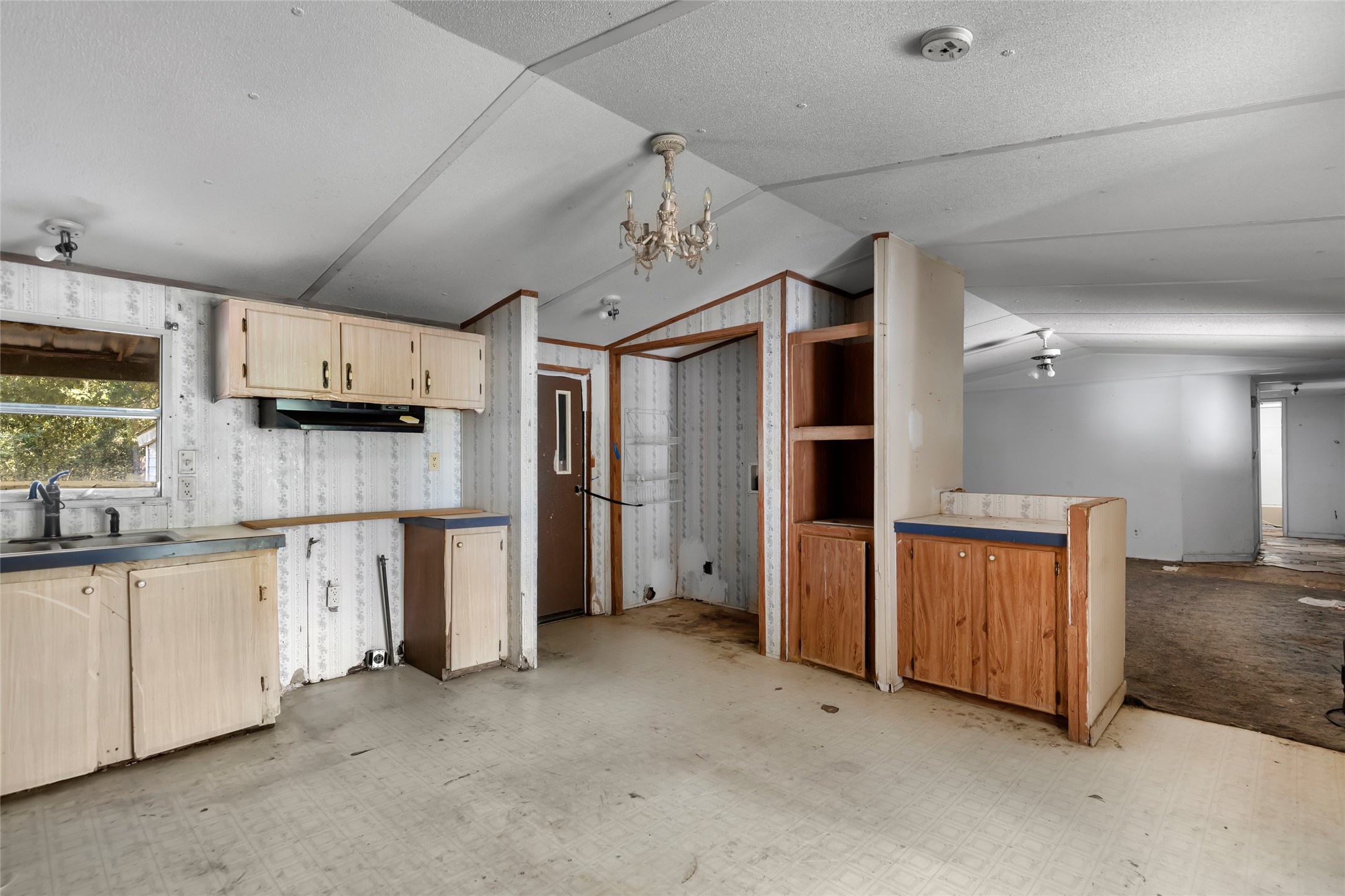 750 County Road 6471 Property Photo 18