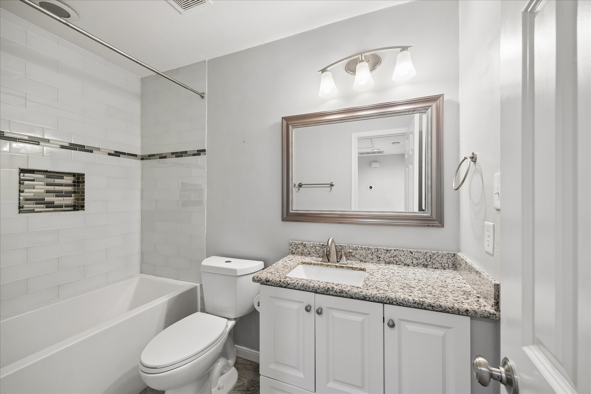 834 Cohn Street Property Photo 25