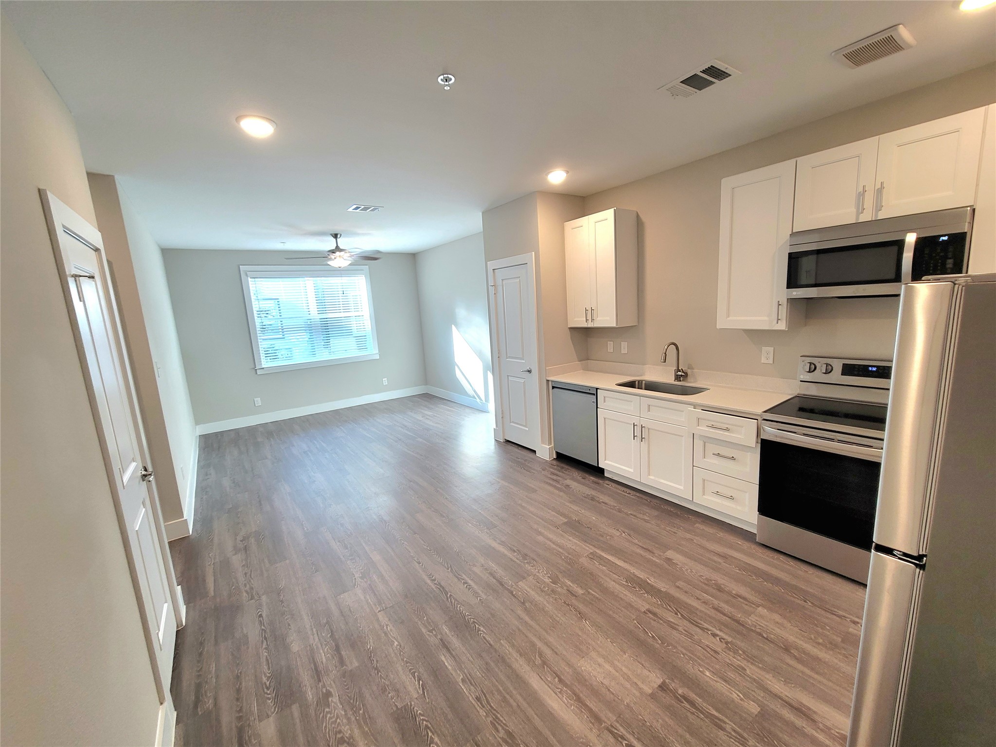 1620 Oak Tree Dr Drive 3302 Property Photo 1