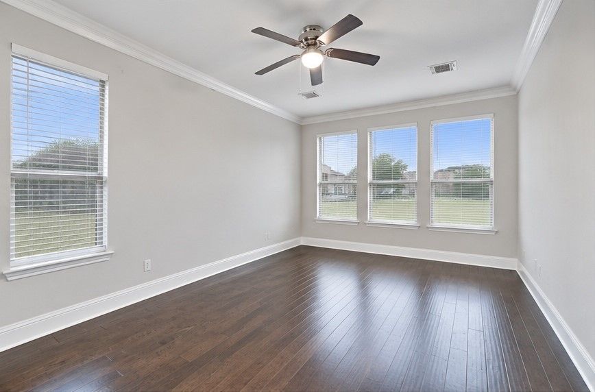 9702 Alyssa Court Property Photo 8