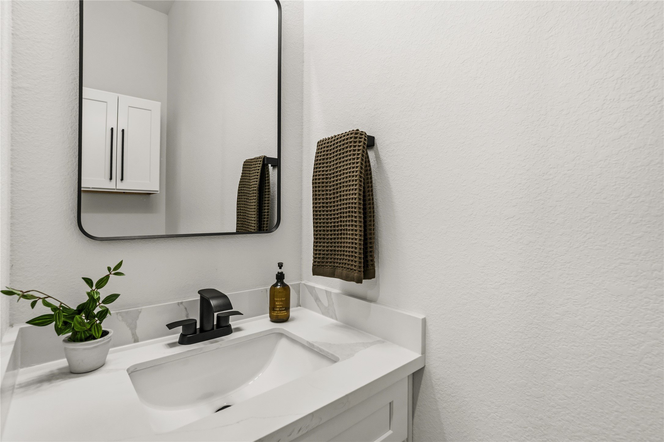 4661 Phlox Street A Property Photo 17