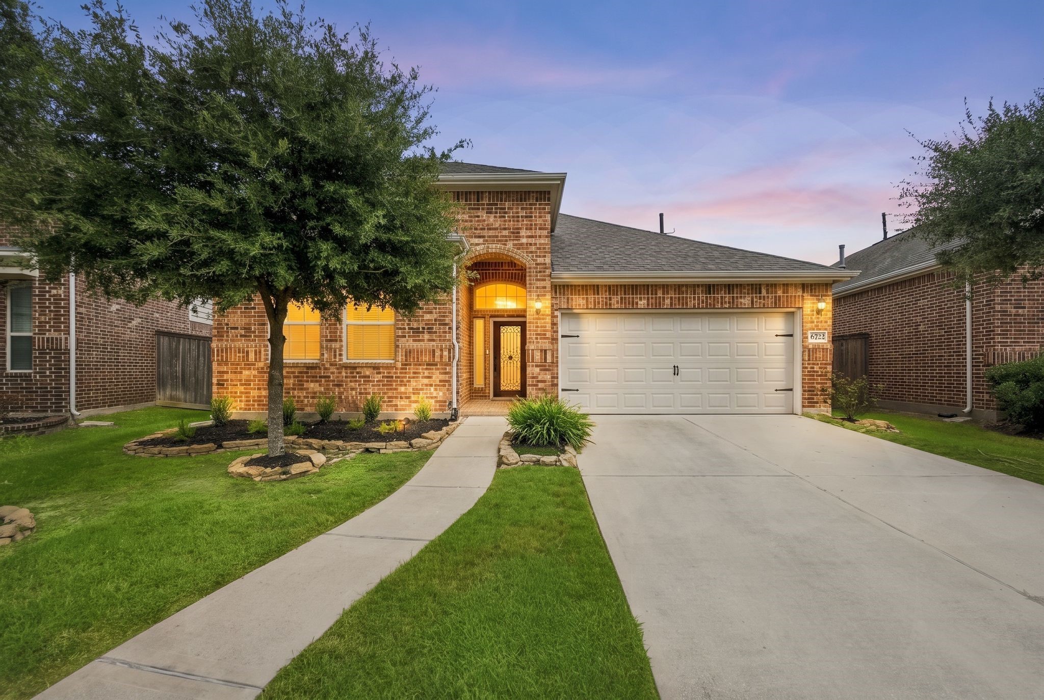6722 Greenwood Valley Place Property Photo 1
