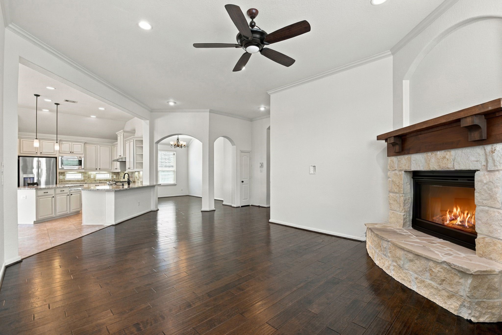 6722 Greenwood Valley Place Property Photo 8