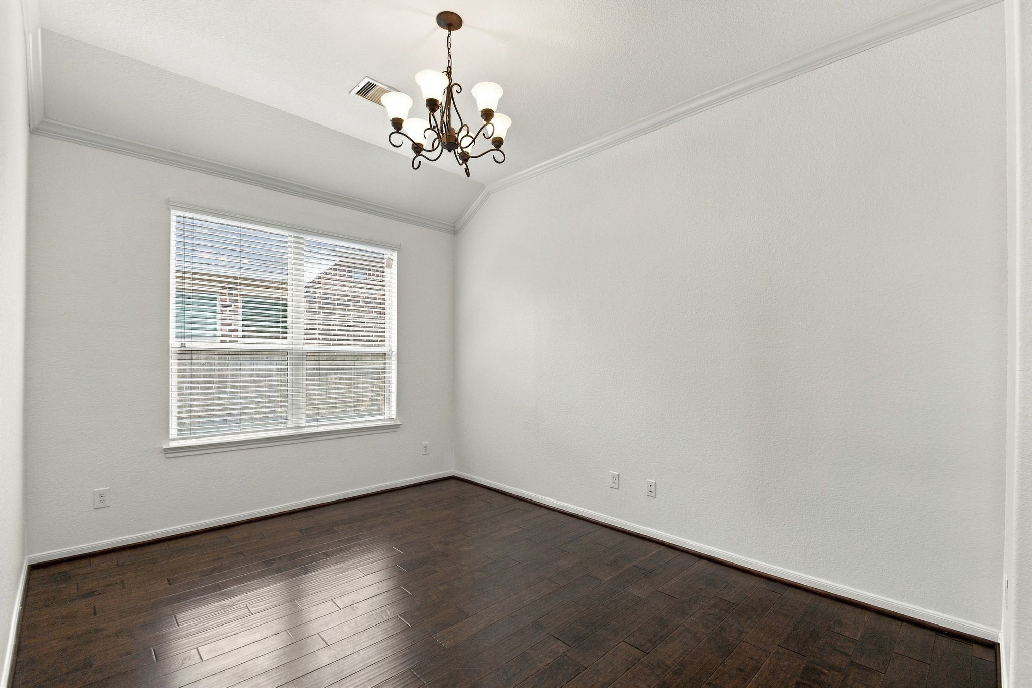 6722 Greenwood Valley Place Property Photo 10