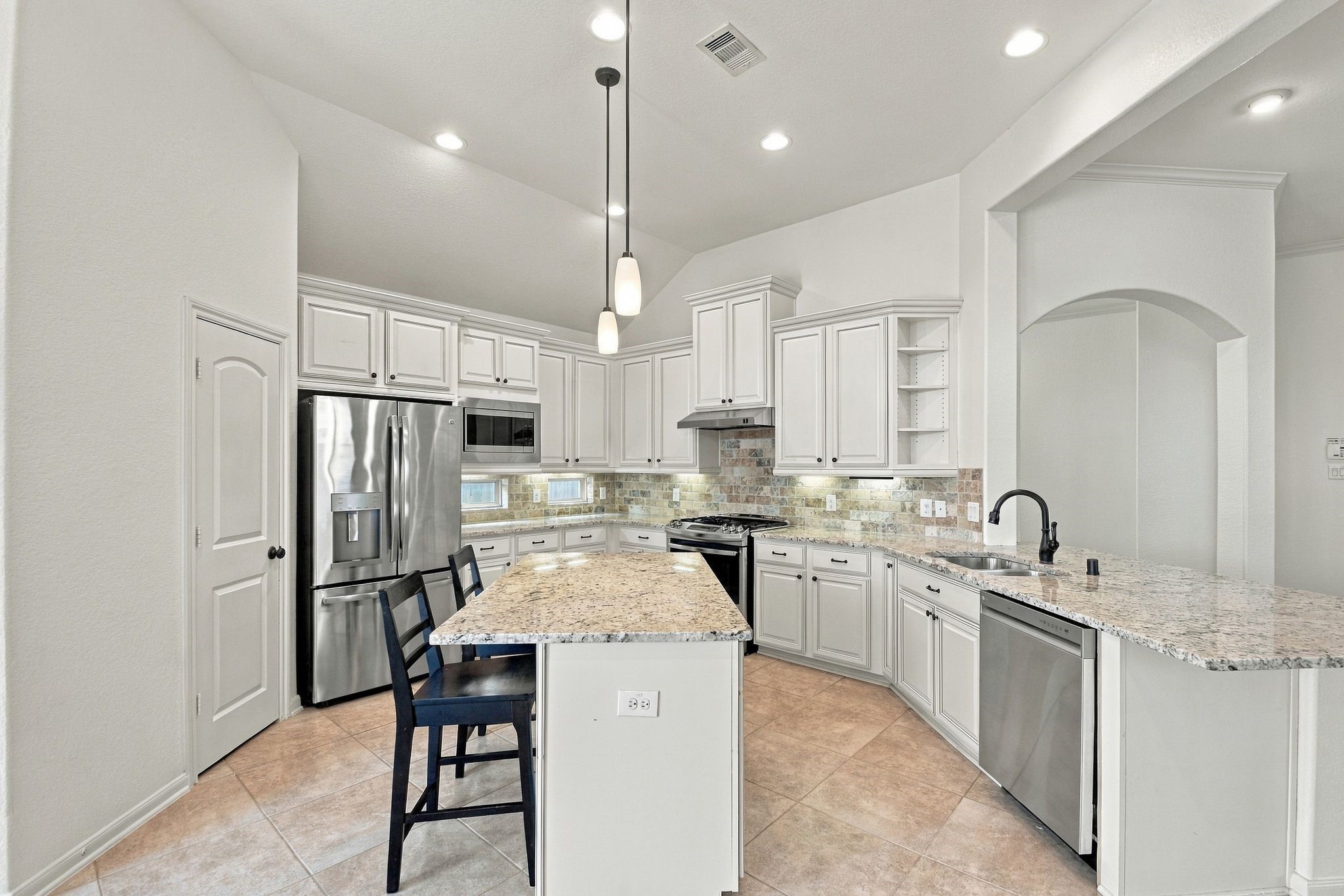 6722 Greenwood Valley Place Property Photo 15