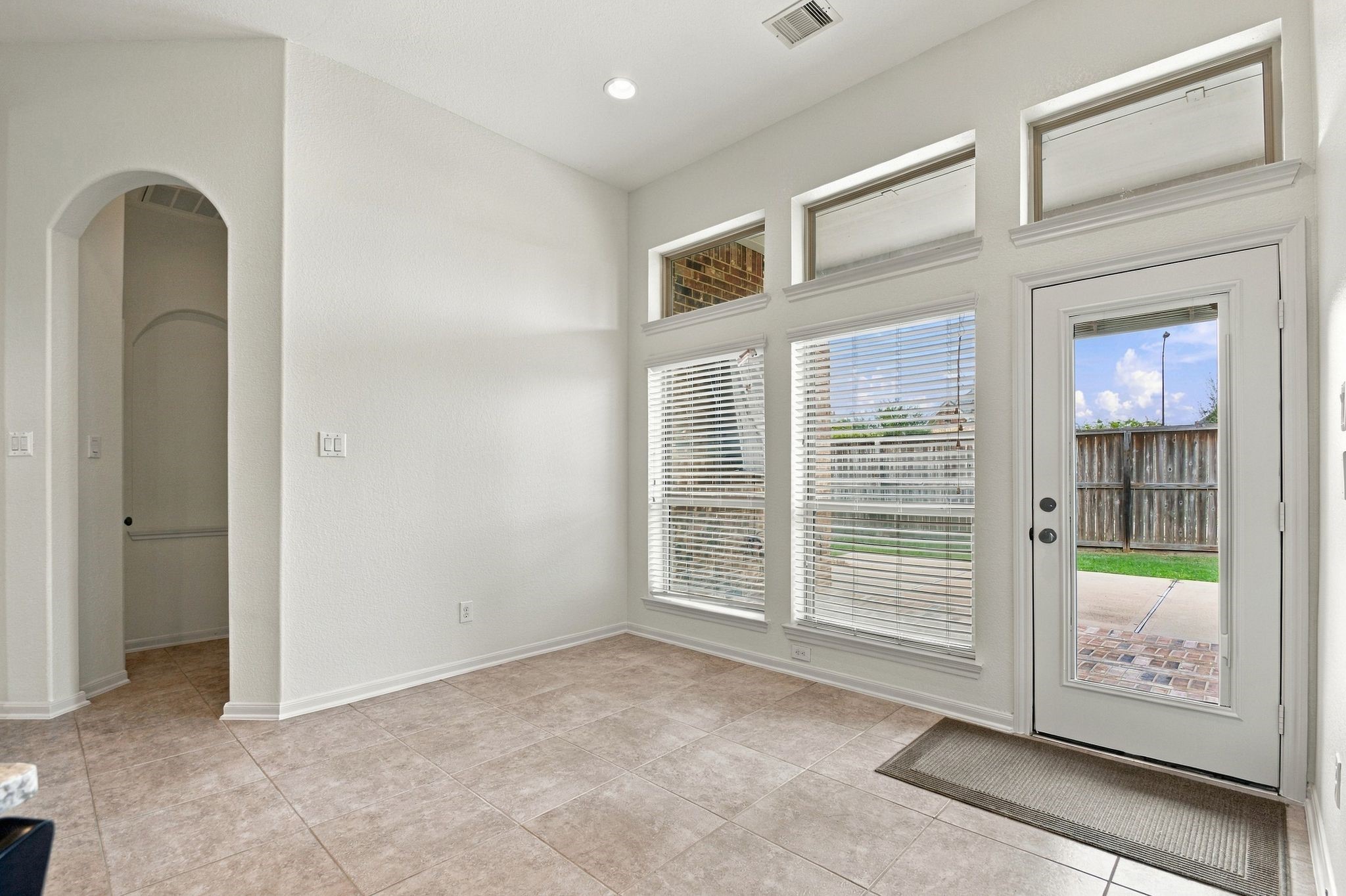 6722 Greenwood Valley Place Property Photo 18