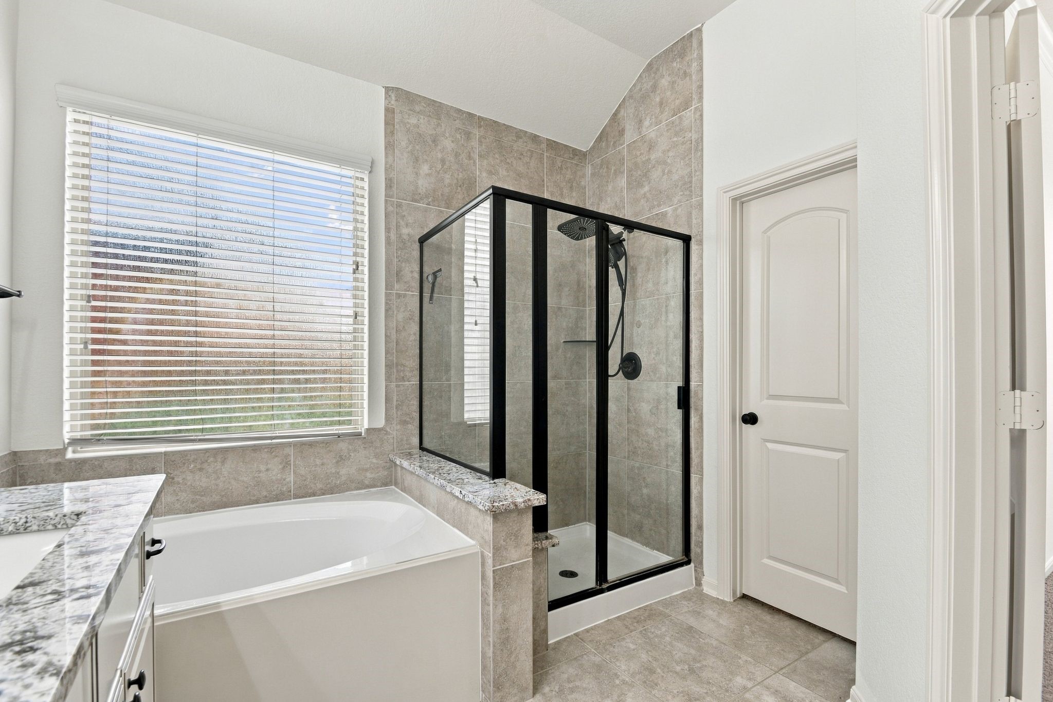 6722 Greenwood Valley Place Property Photo 24