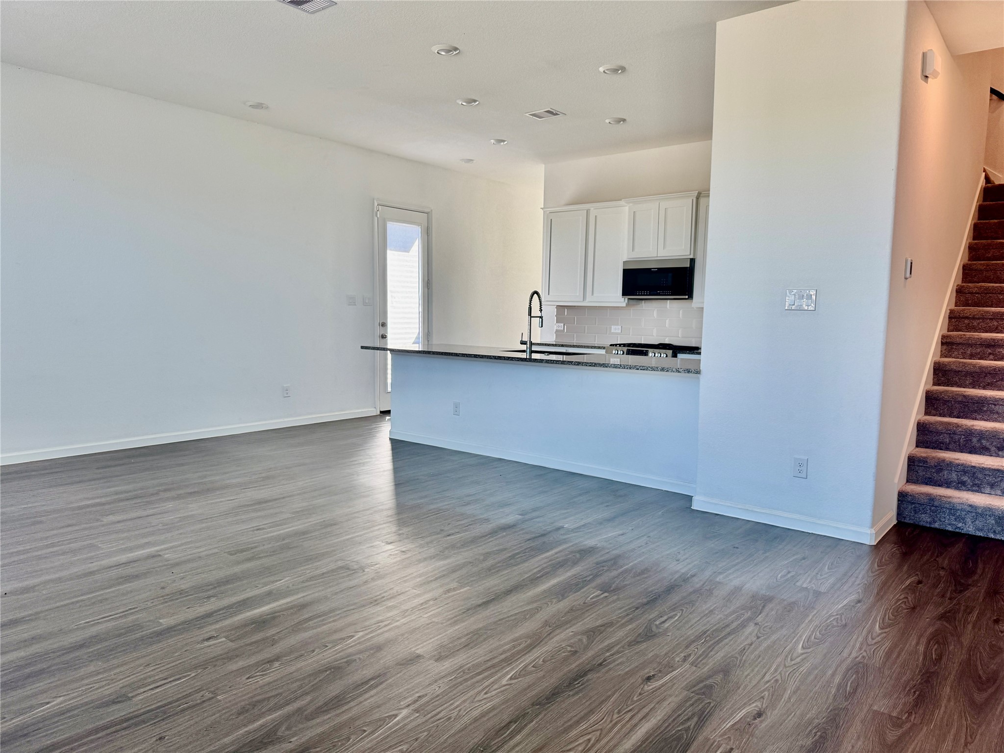5723 Foggy Vine Court Property Photo 4