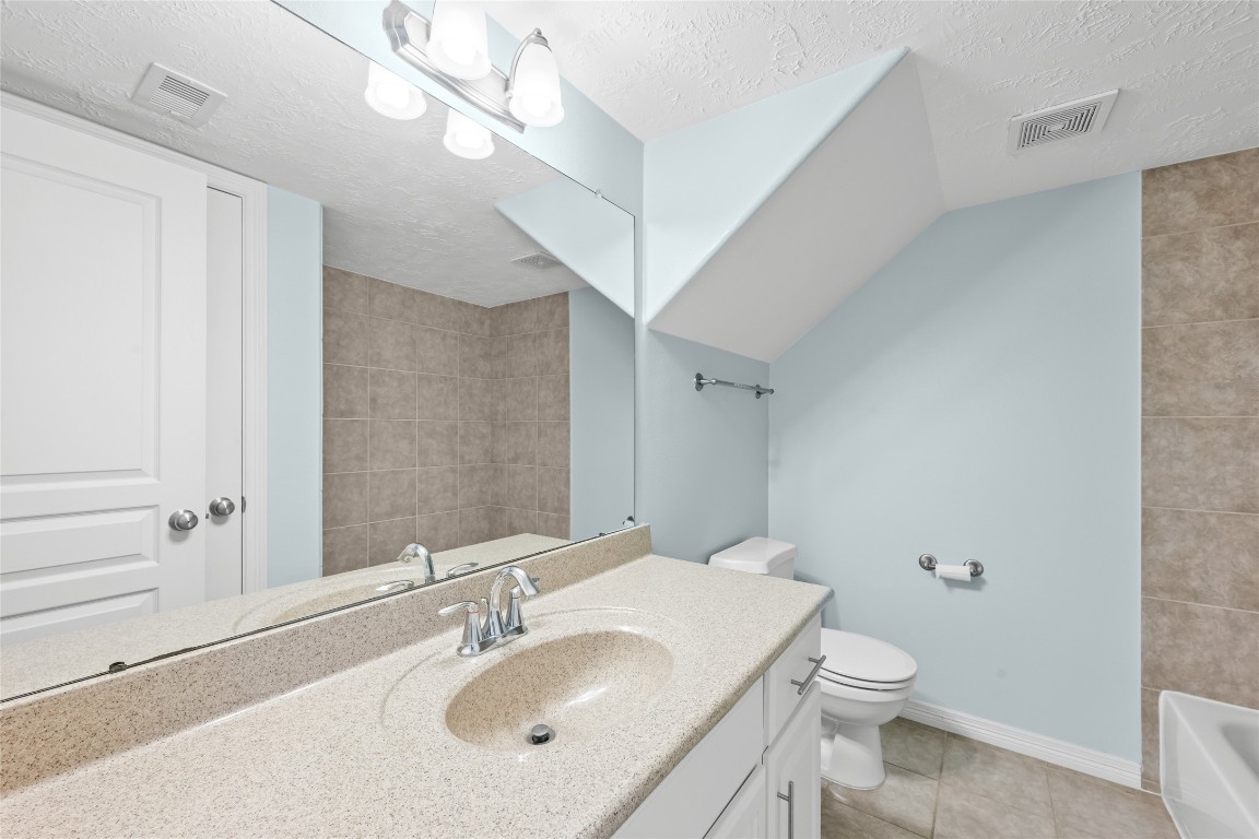 3410 Skyline Village Drive Property Photo 10