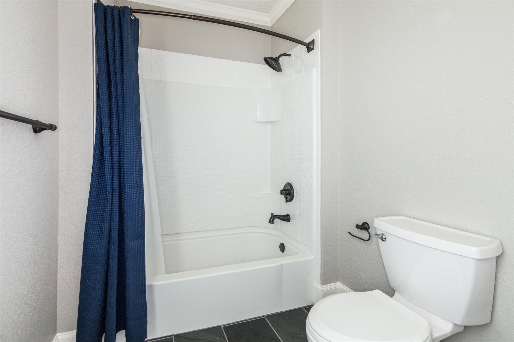 405 24th Street 201 Property Photo 17