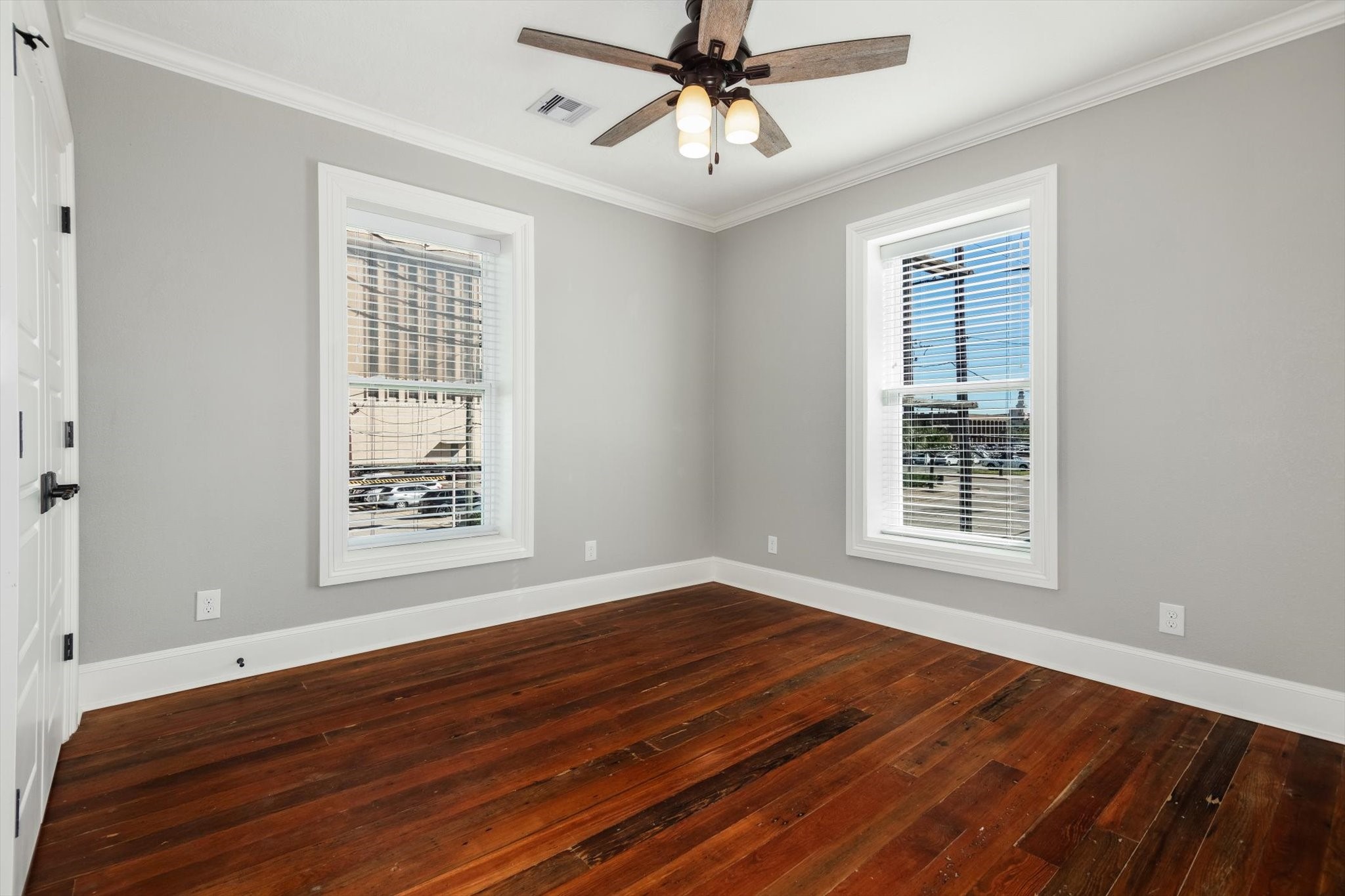 405 24th Street 201 Property Photo 18