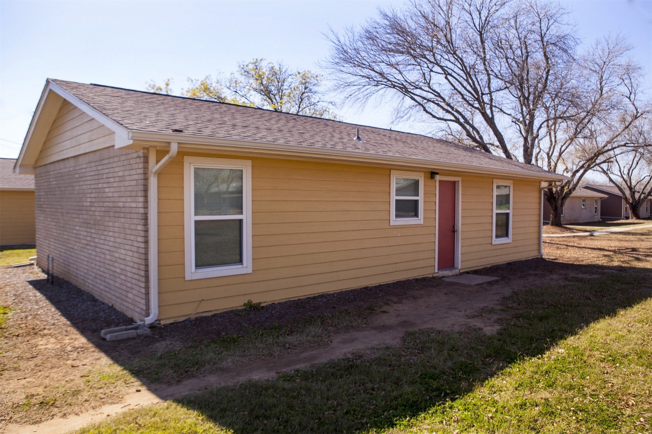 1200 E Frio Street Property Photo 3