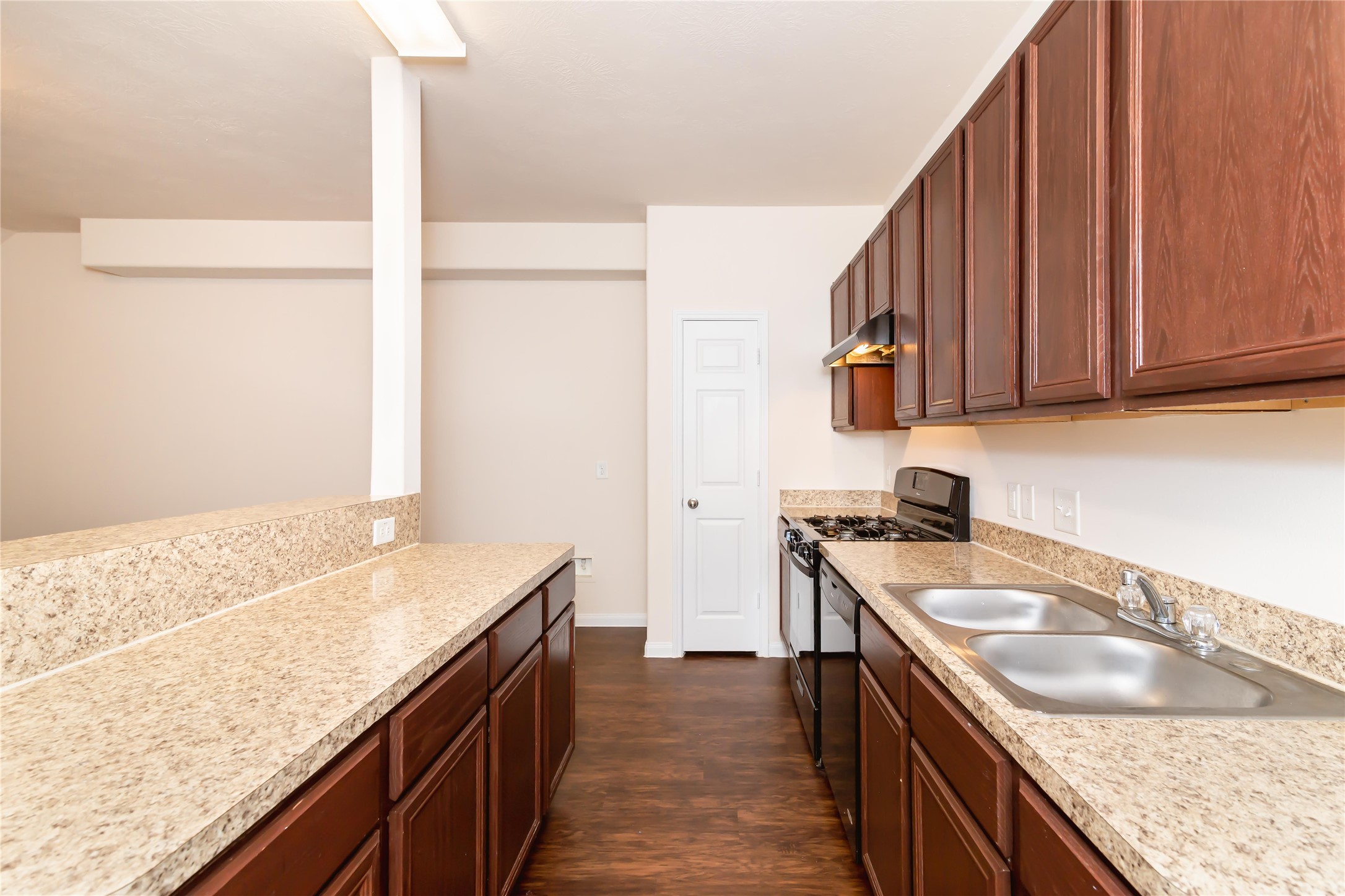12130 Pia Drive Property Photo 7