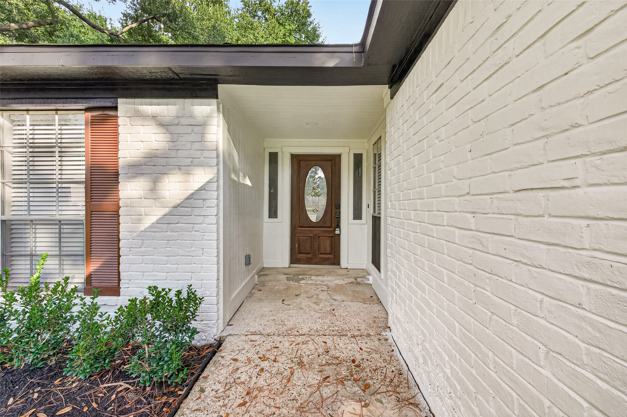 23802 Spring Towne Drive Property Photo 3