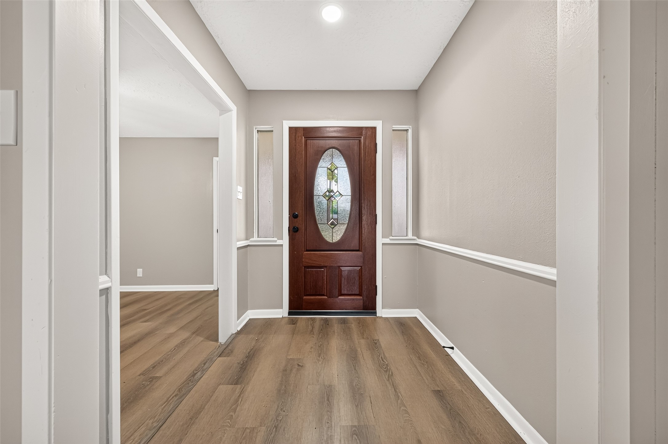 23802 Spring Towne Drive Property Photo 4