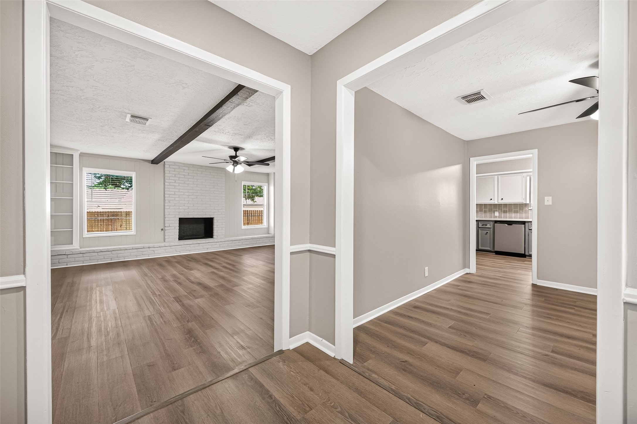 23802 Spring Towne Drive Property Photo 9