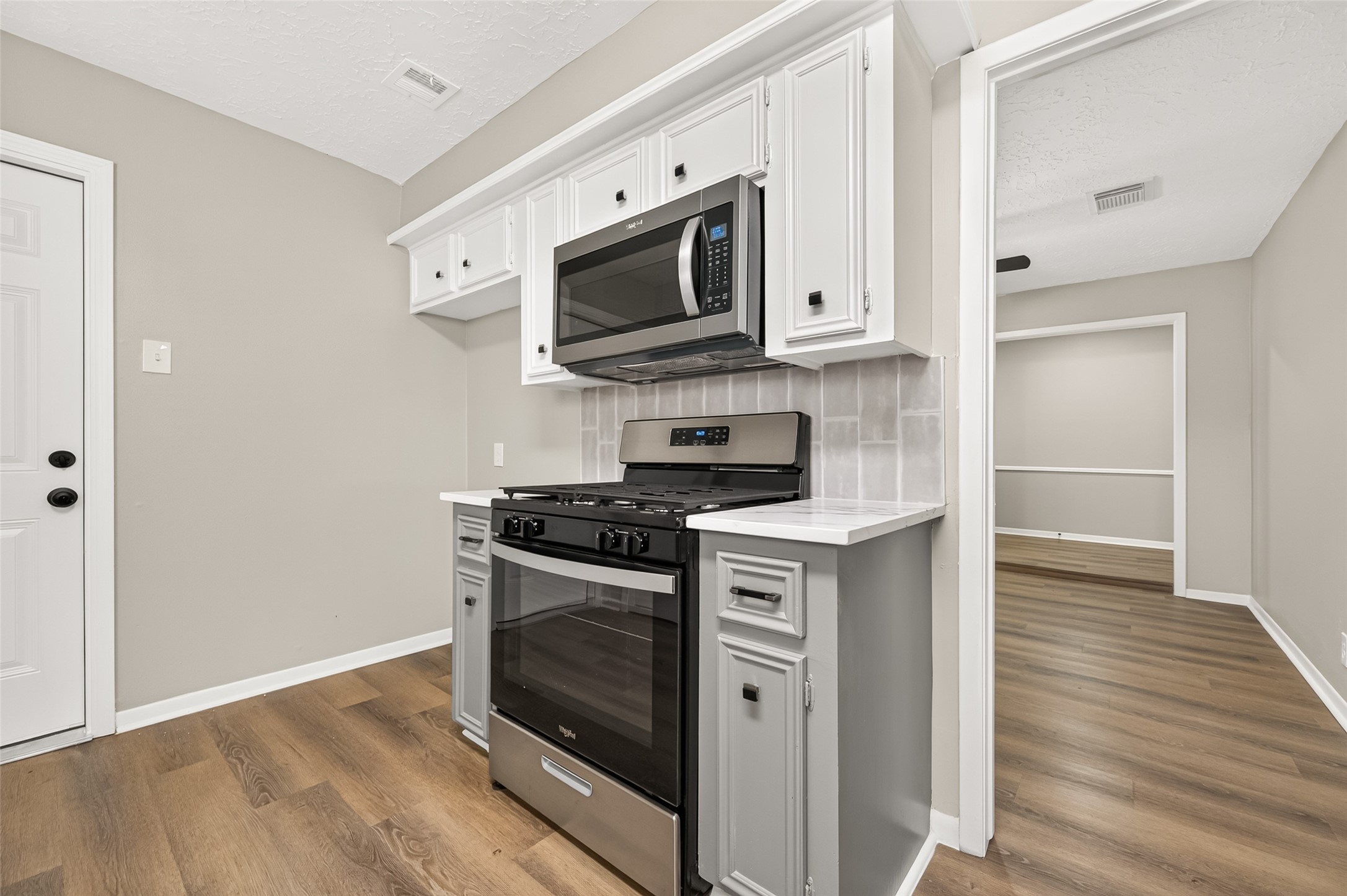 23802 Spring Towne Drive Property Photo 13