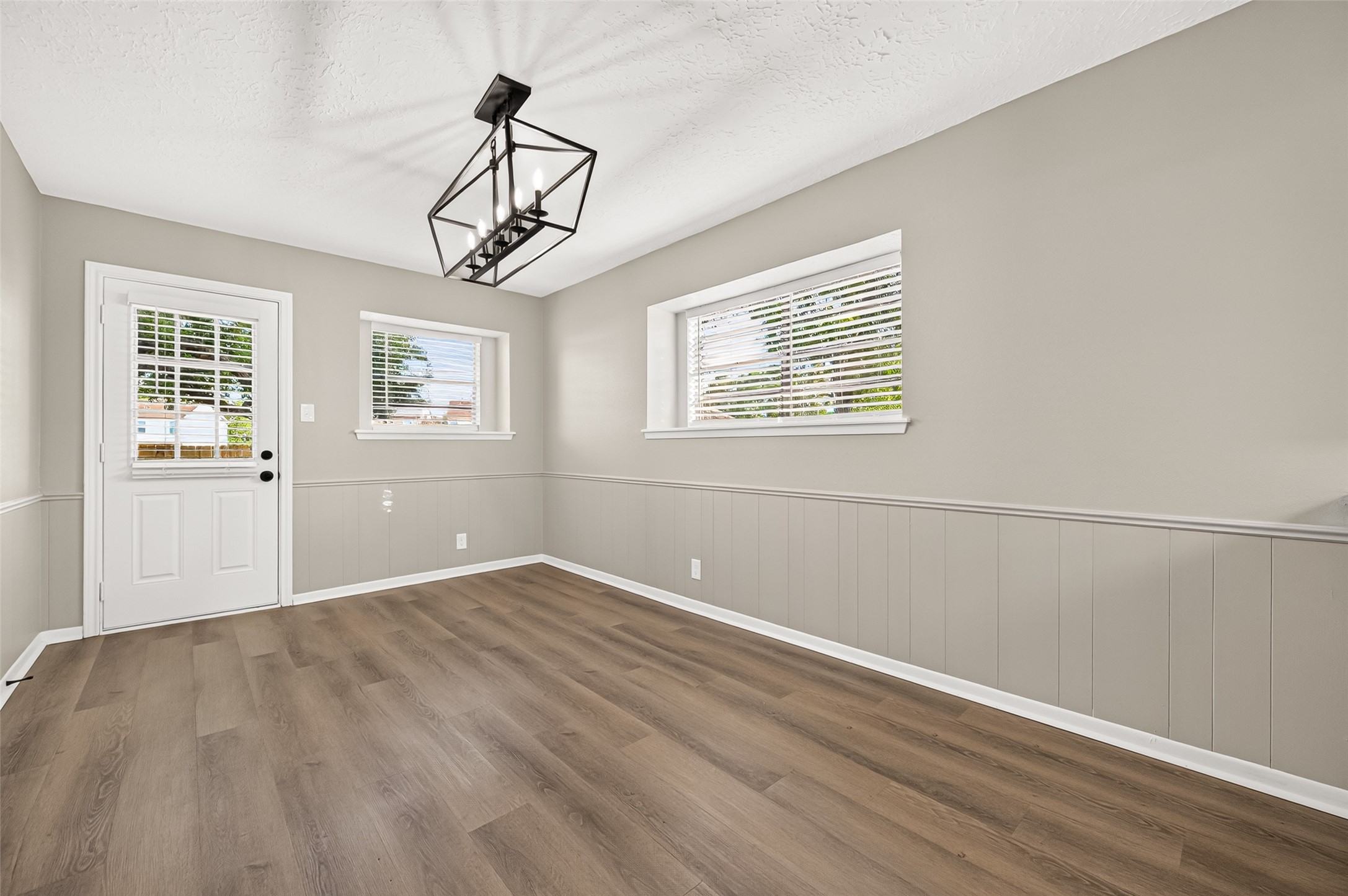 23802 Spring Towne Drive Property Photo 19