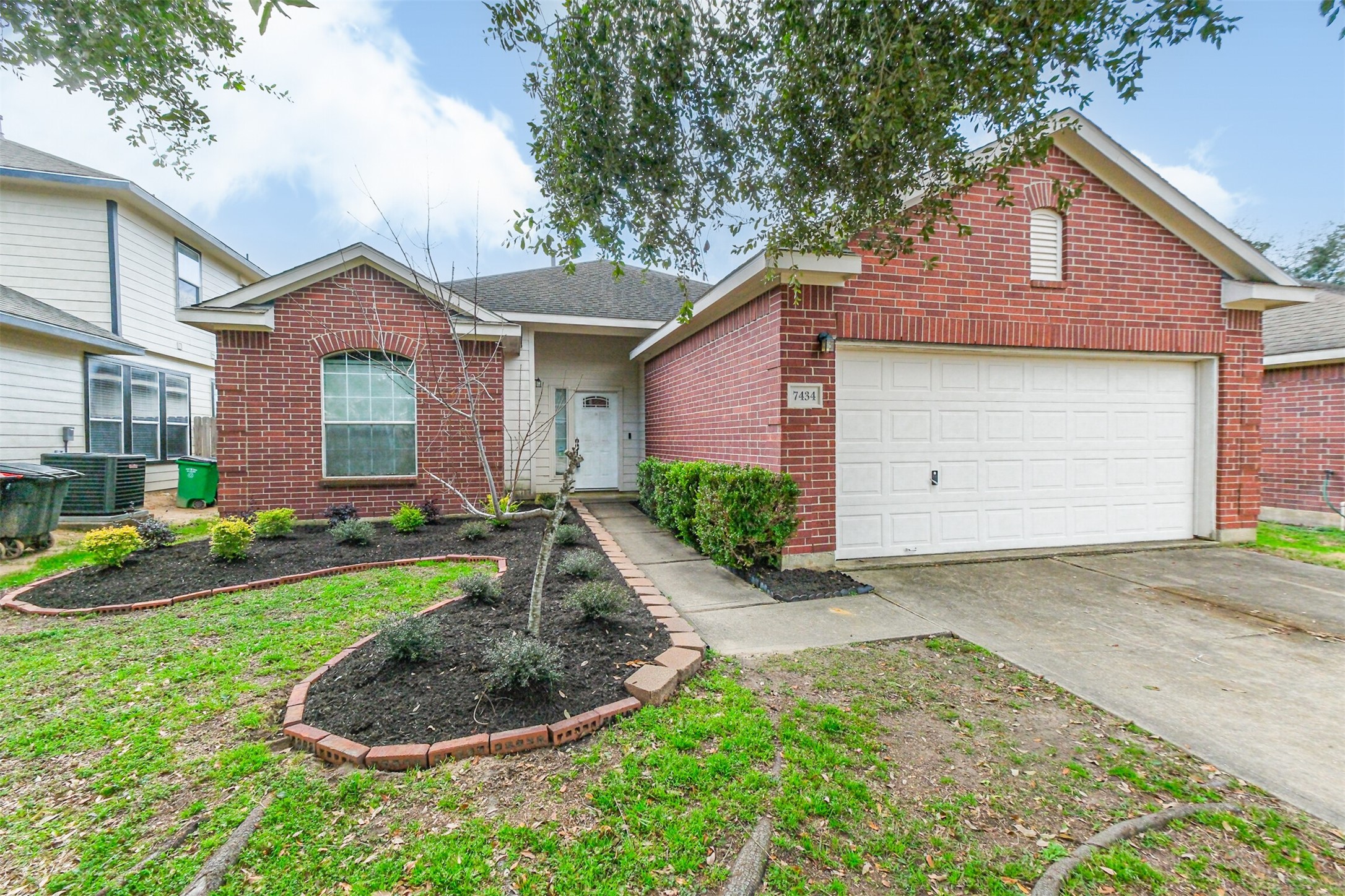 7434 Riven Oaks Court Property Photo