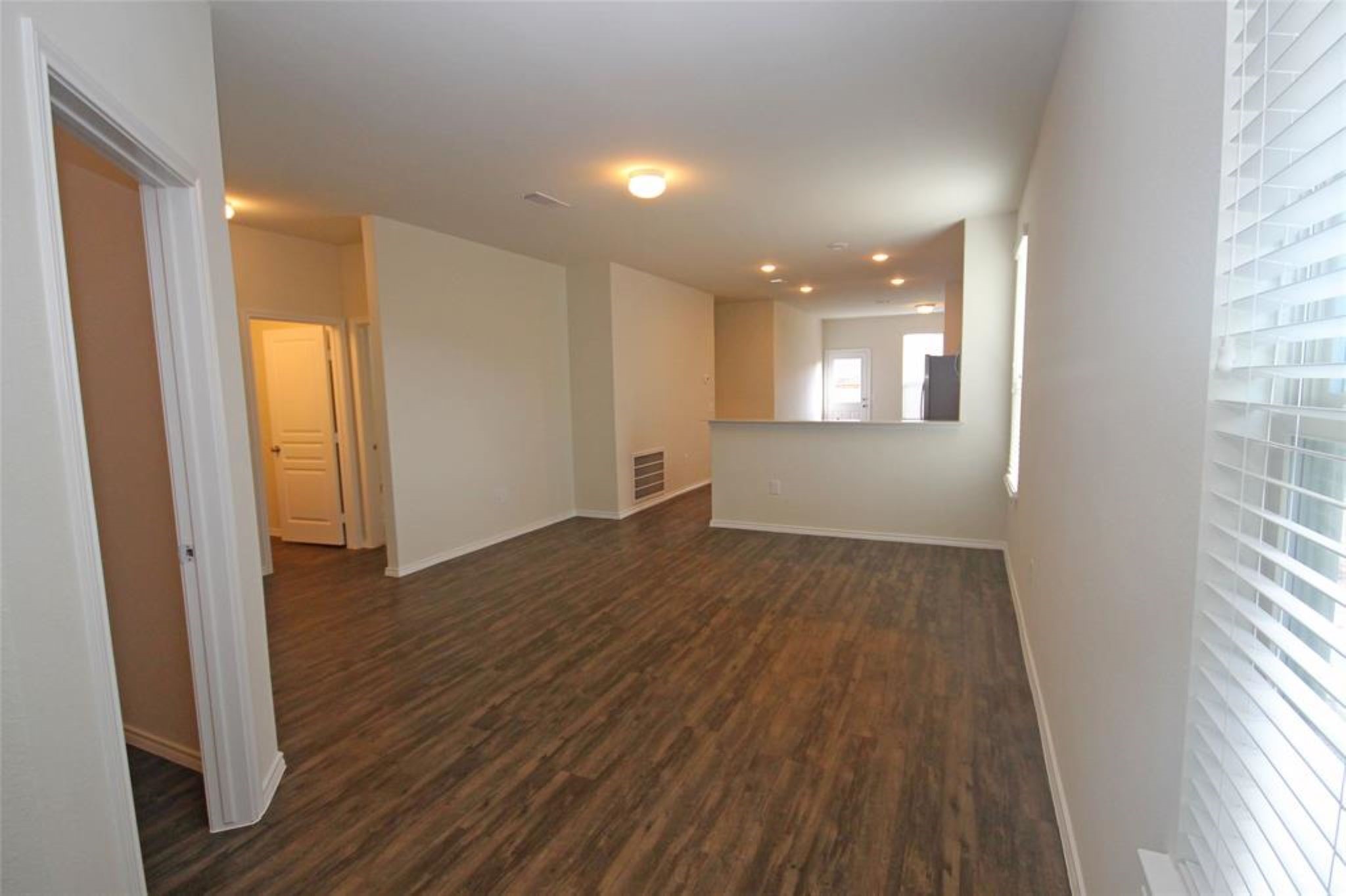 14635 Myrtle Point Drive Property Photo 8