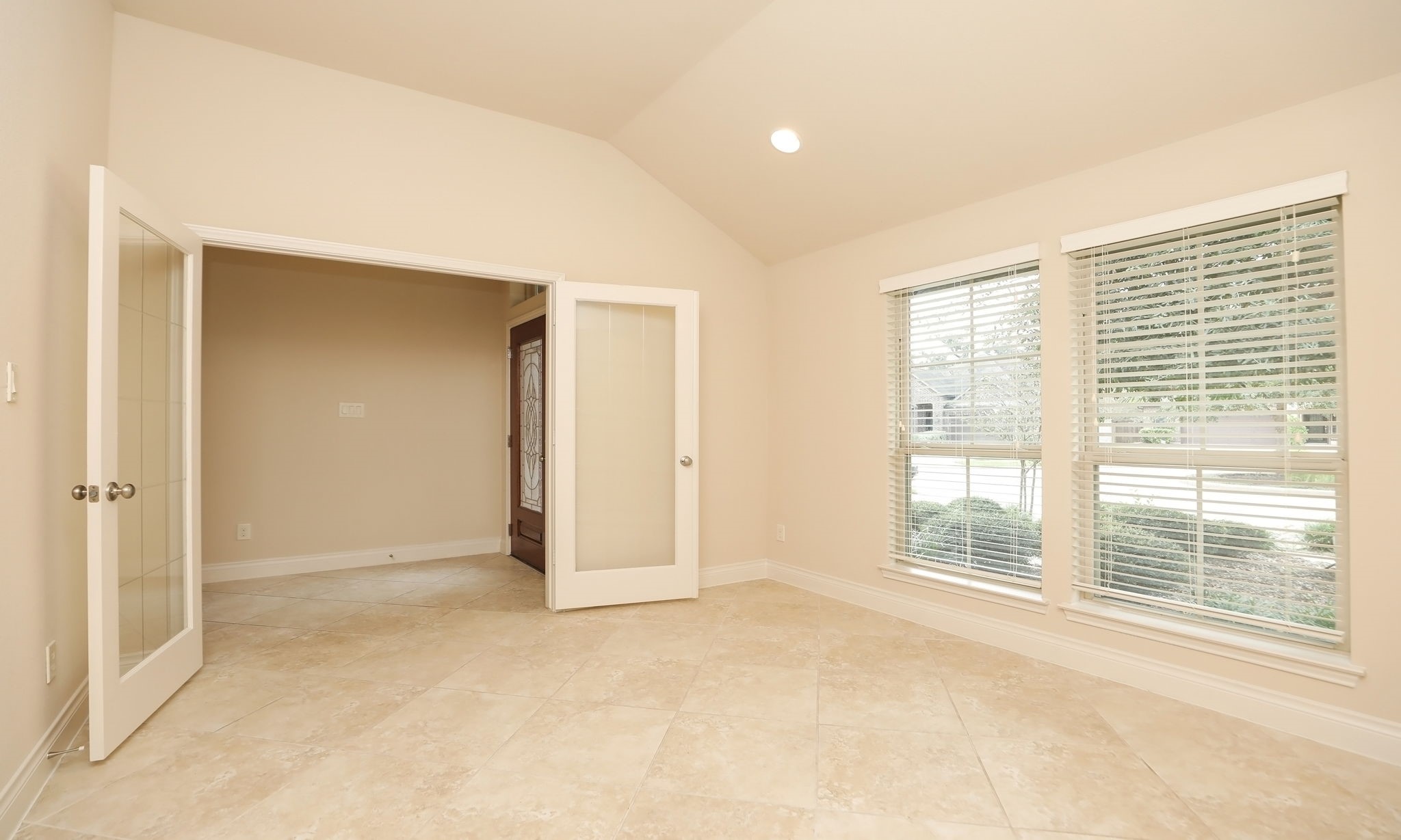 9909 Foggy River Property Photo 9